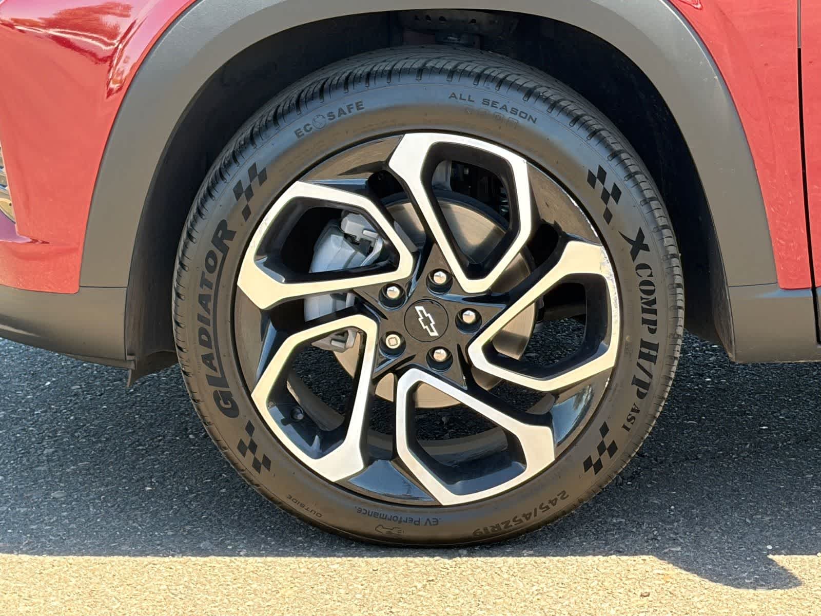 Thumbnail: 2025 Chevrolet Trax - 5