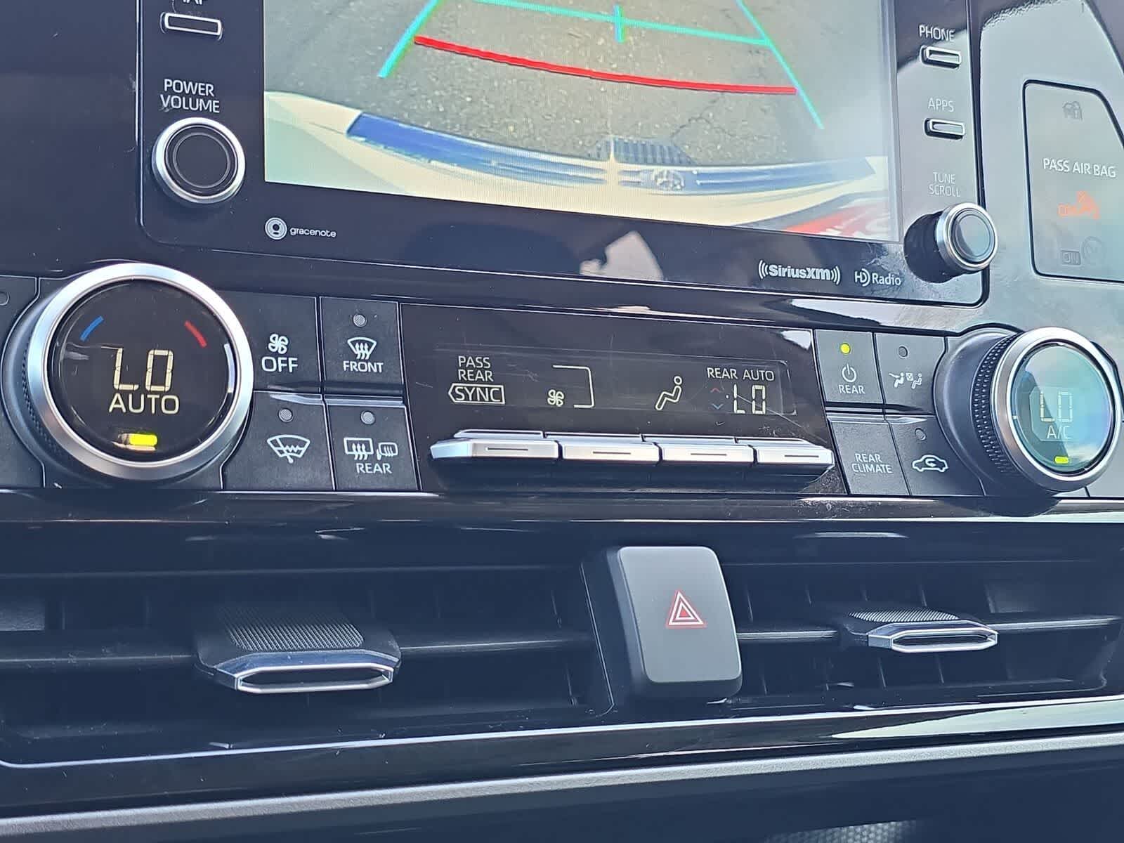 Thumbnail: 2022 Toyota Highlander - 24