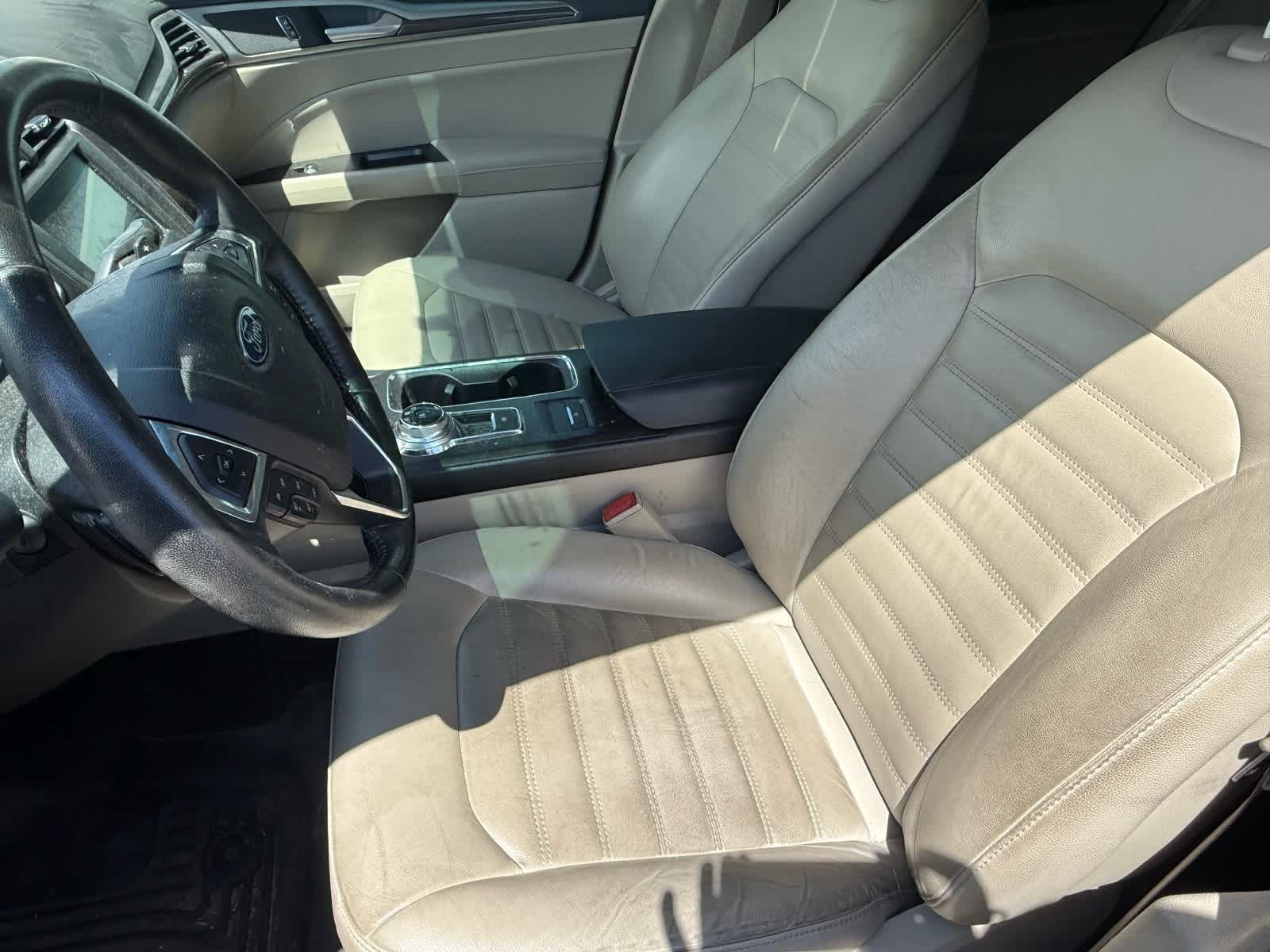 Thumbnail: 2017 Ford Fusion - 14