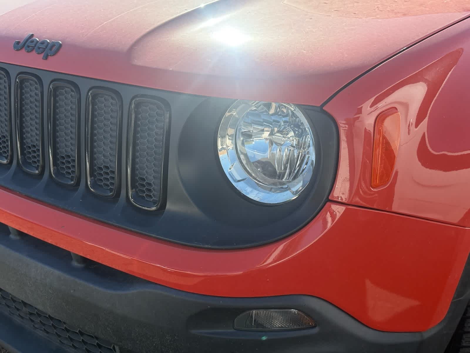 Thumbnail: 2018 Jeep Renegade - 8