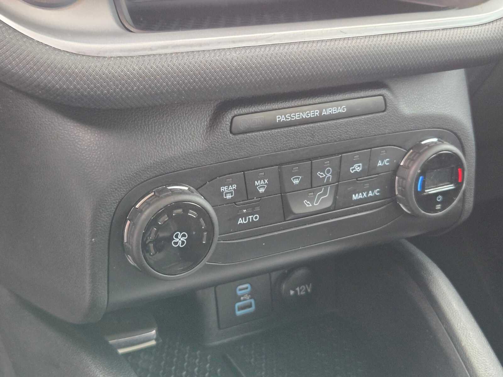 Thumbnail: 2021 Ford Bronco Sport - 10