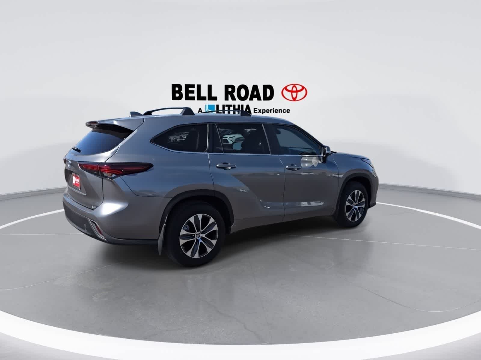 Thumbnail: 2025 Toyota Highlander - 8