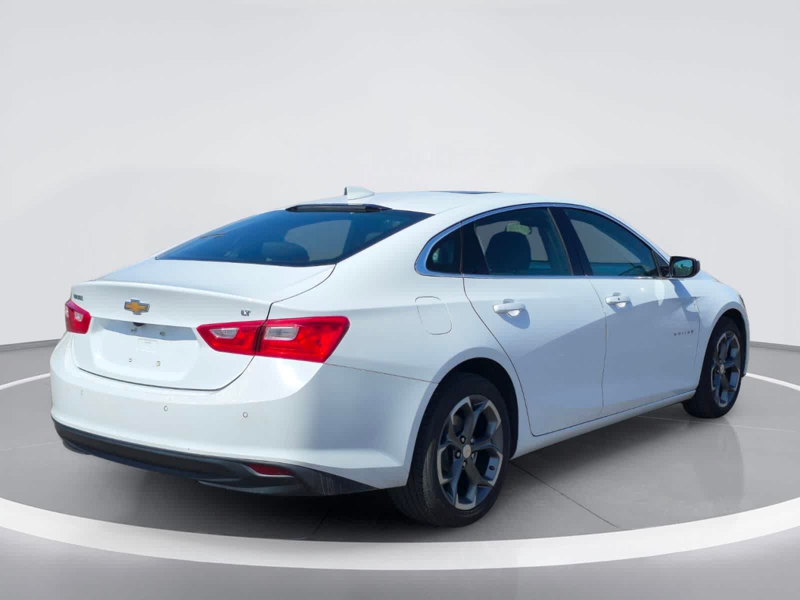 Thumbnail: 2024 Chevrolet Malibu - 5