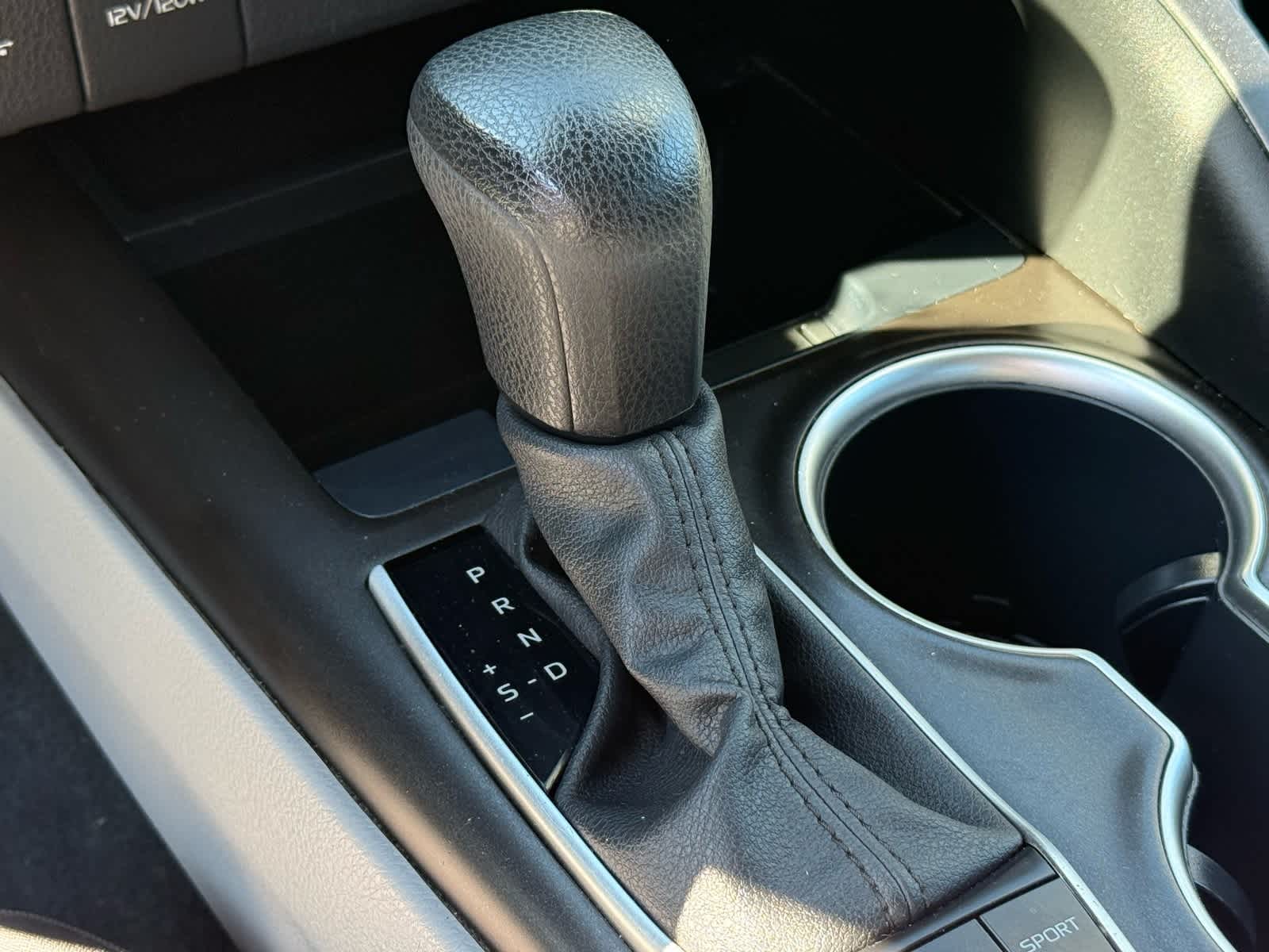 Thumbnail: 2024 Toyota Camry - 16