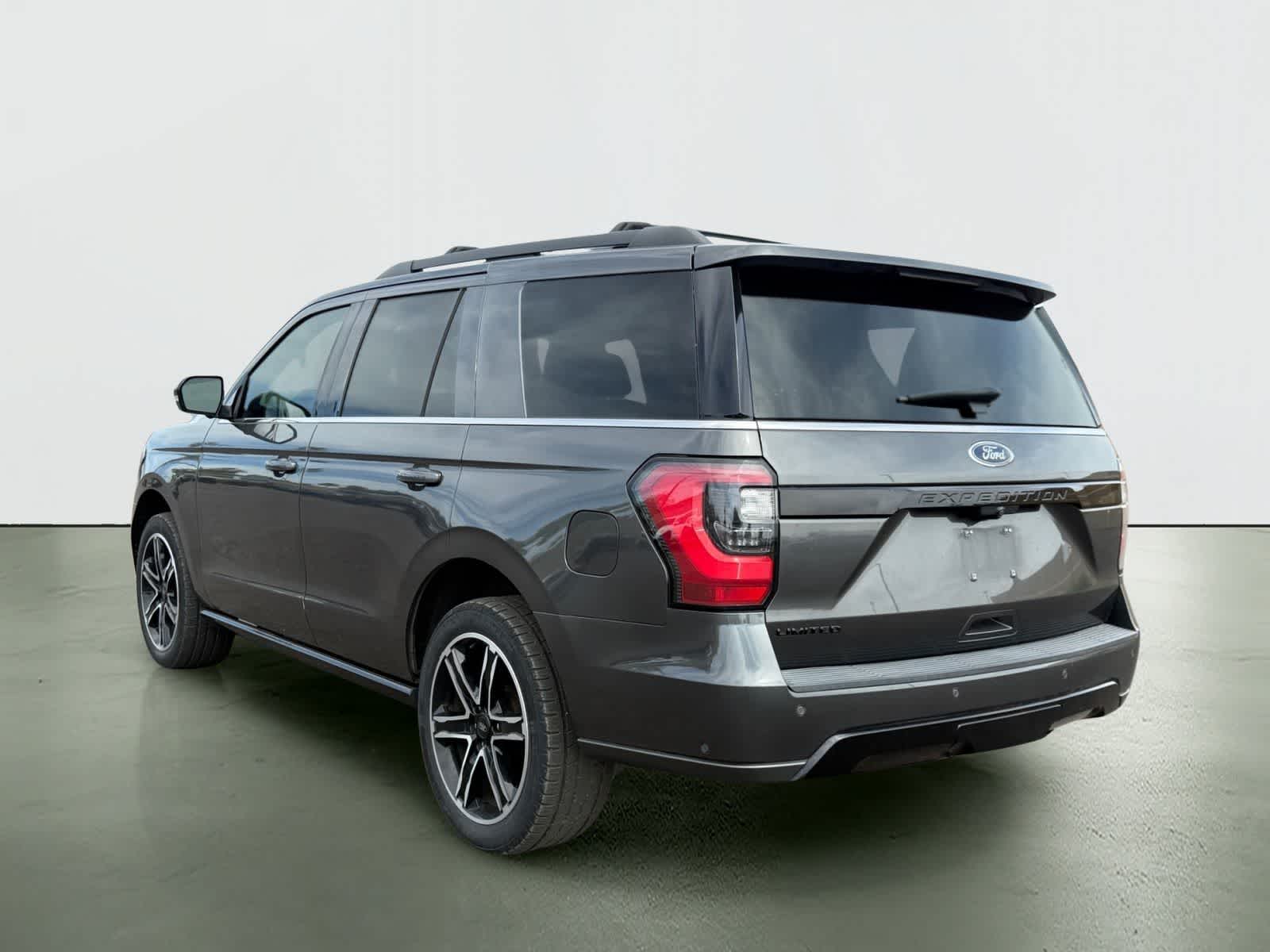 Thumbnail: 2021 Ford Expedition - 4