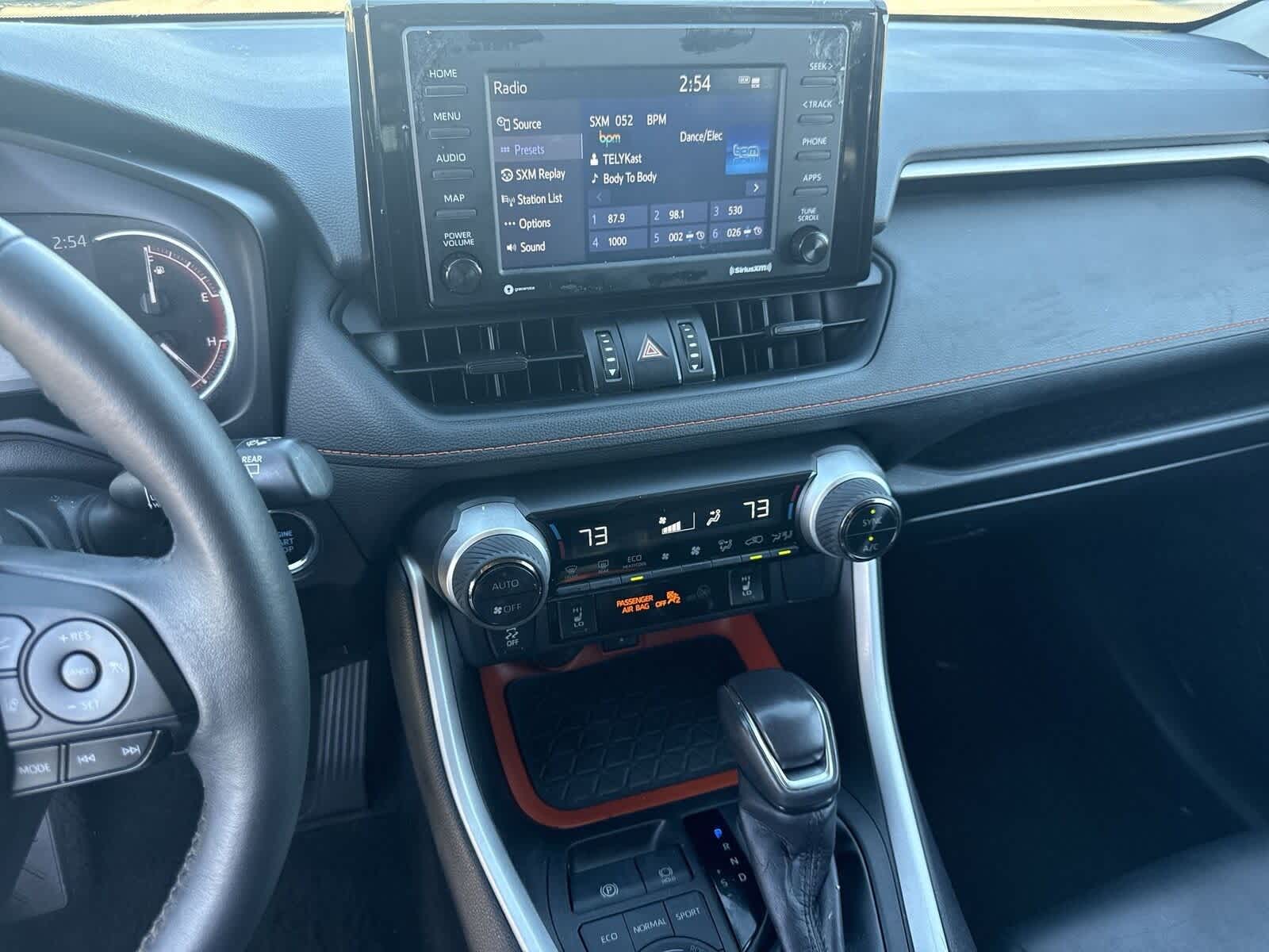 Thumbnail: 2022 Toyota RAV4 - 18