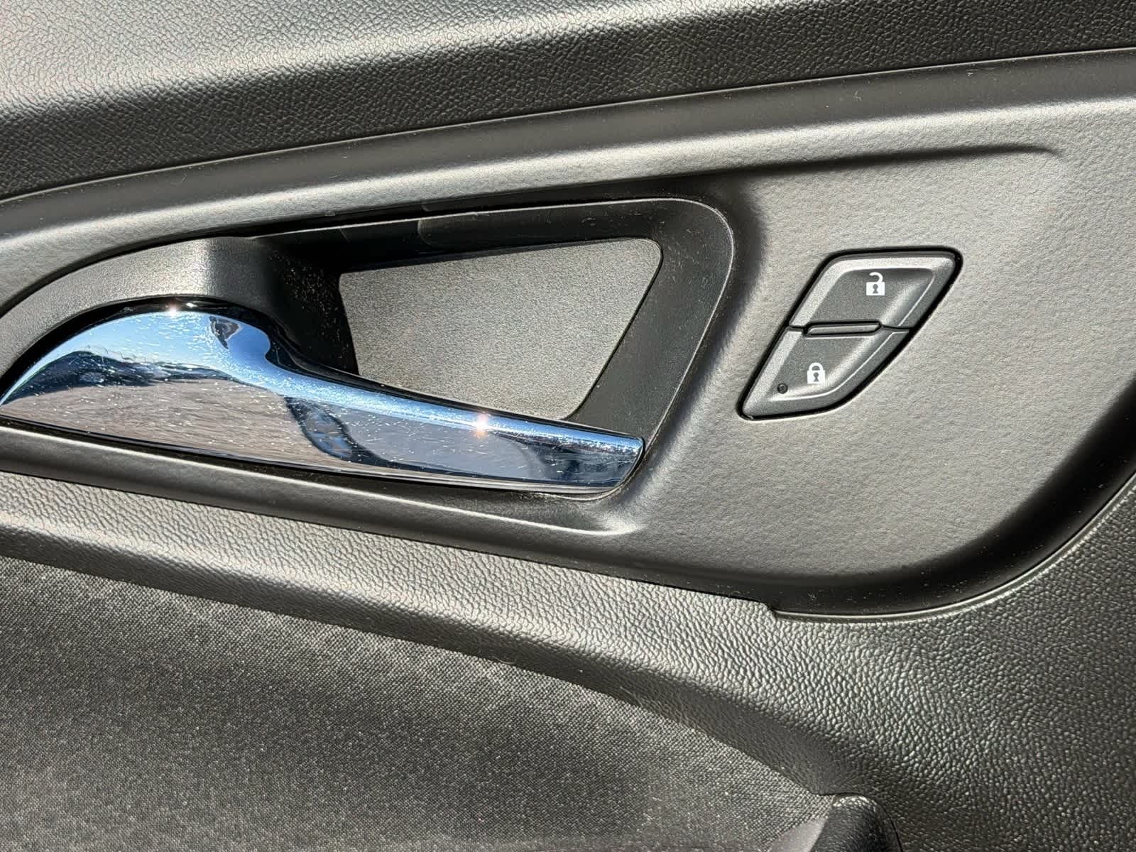 Thumbnail: 2018 Chevrolet Malibu - 19