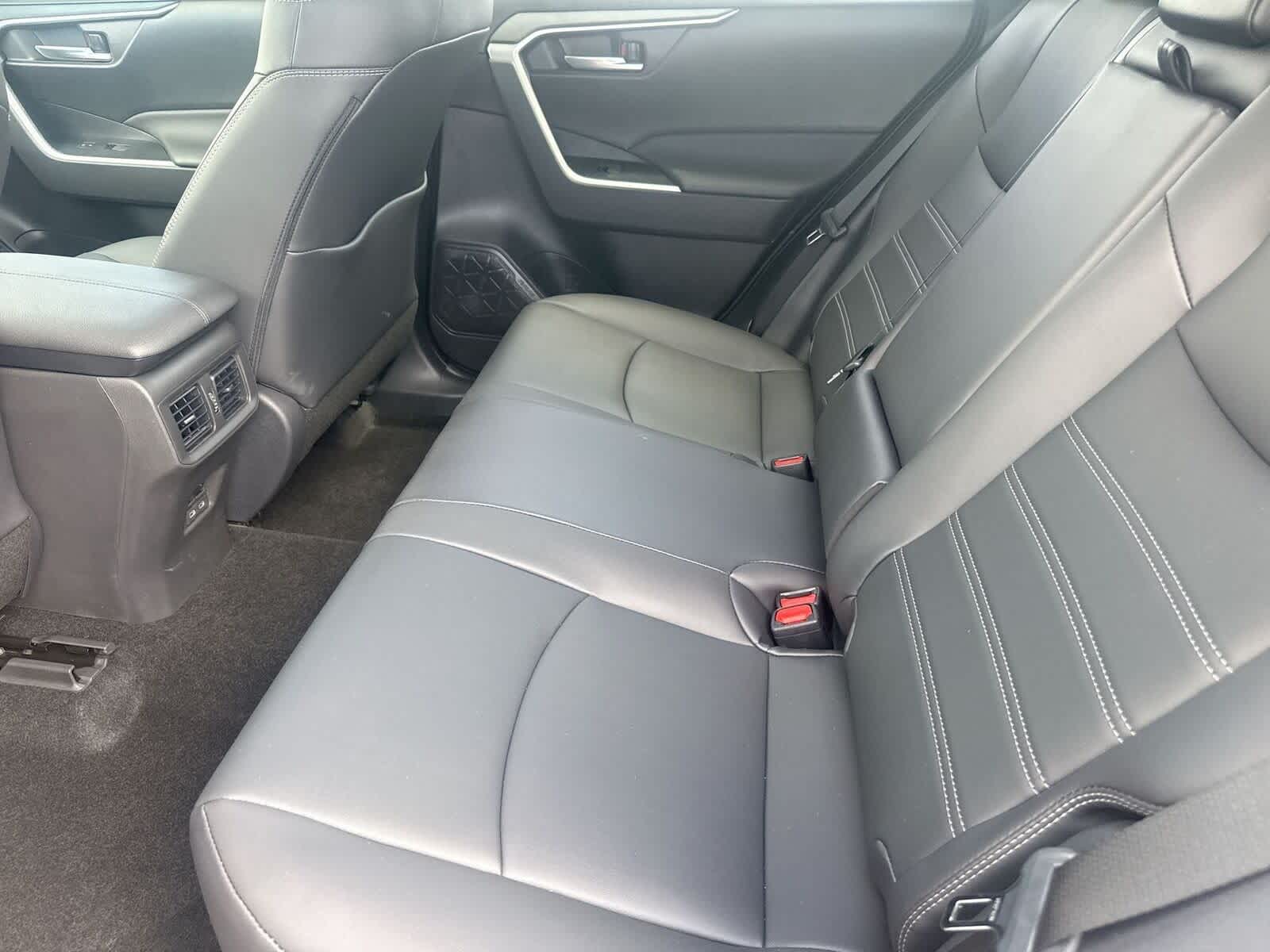 Thumbnail: 2025 Toyota RAV4 - 14