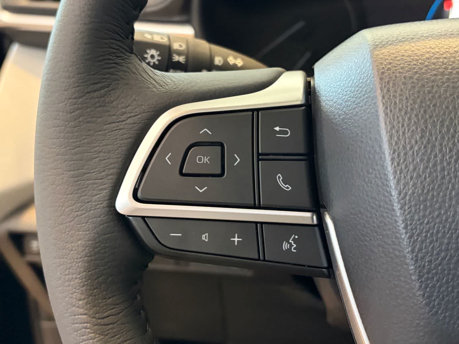 Thumbnail: 2026 Toyota Sienna - 21