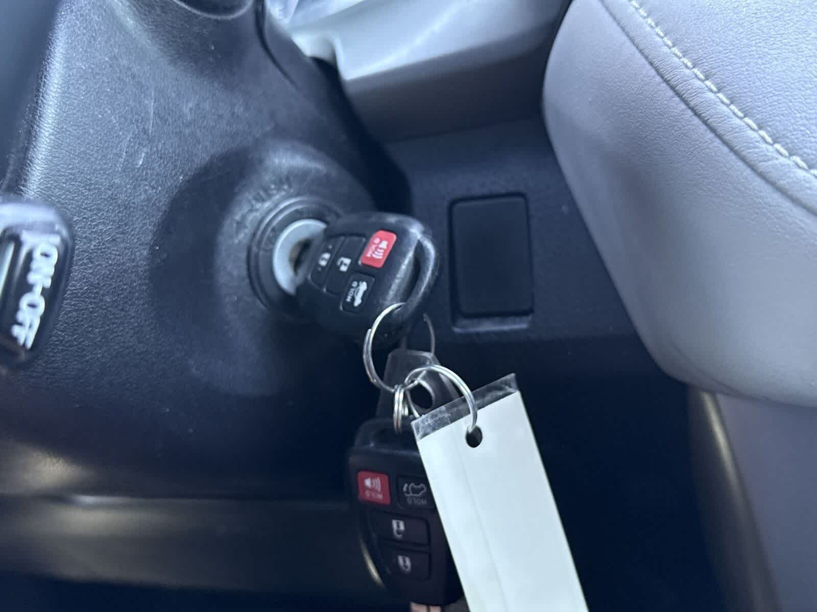 Thumbnail: 2016 Toyota RAV4 - 26