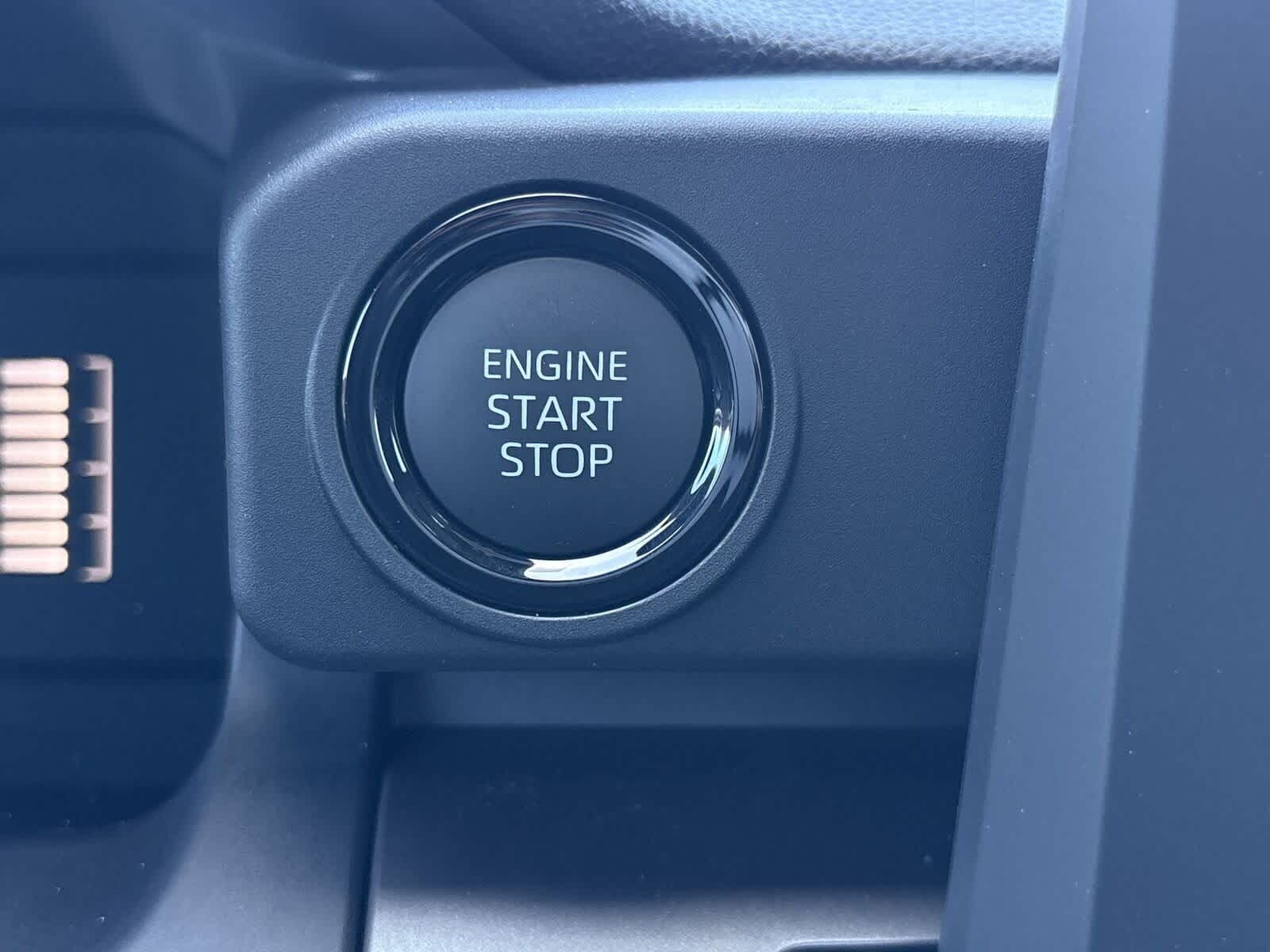 Thumbnail: 2025 Toyota Tacoma - 25