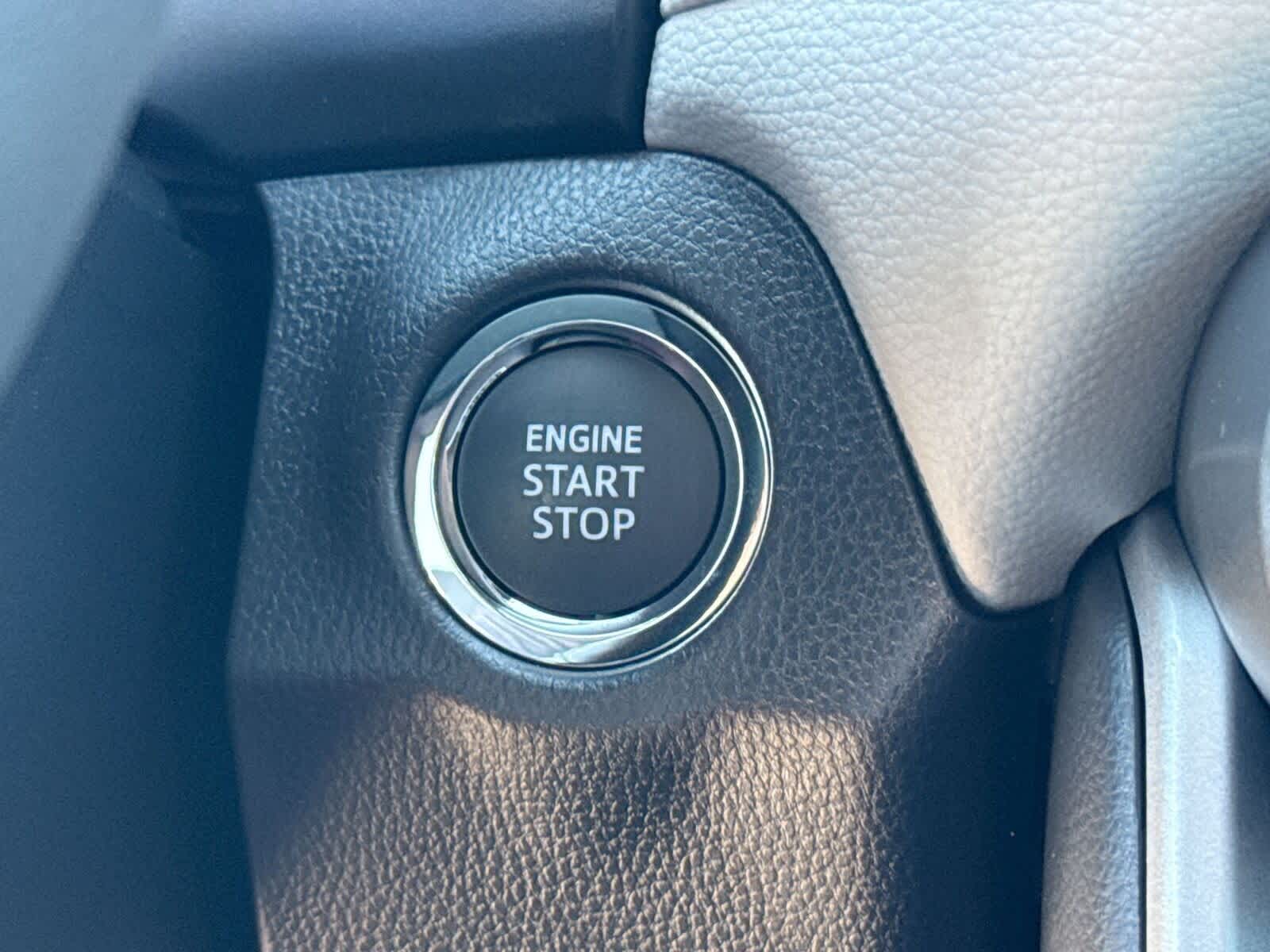 Thumbnail: 2025 Toyota RAV4 - 25