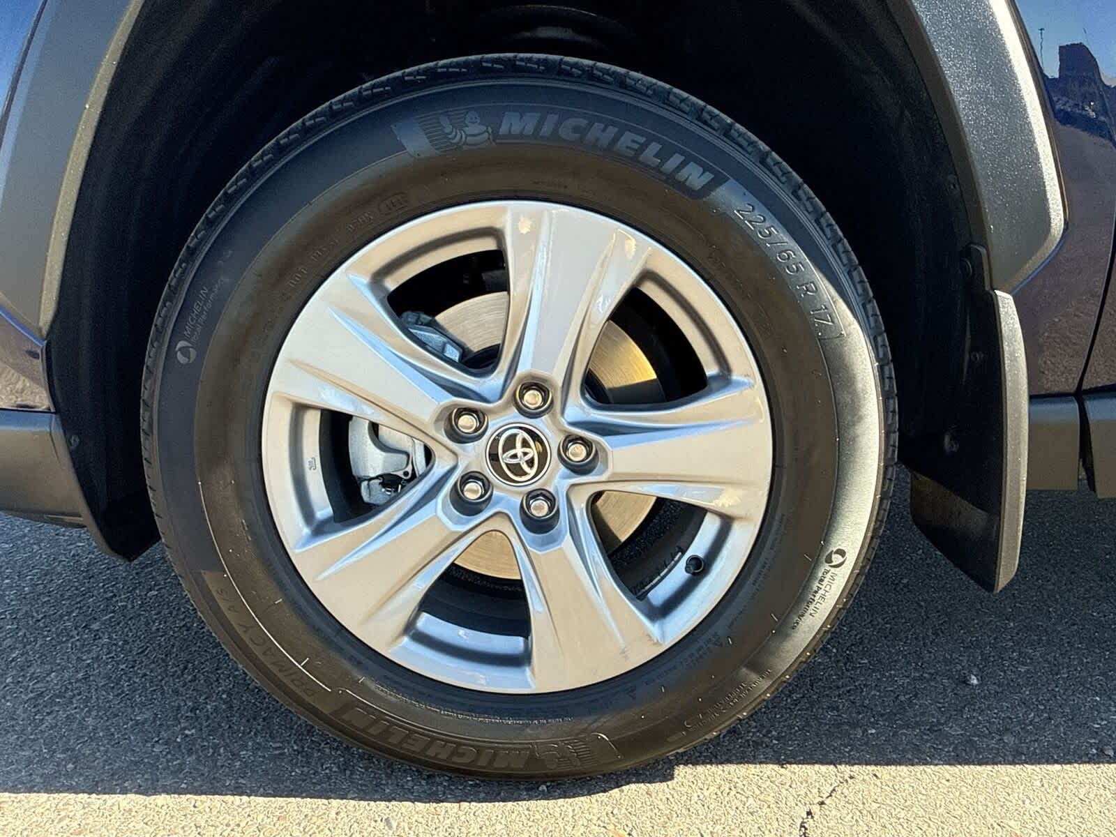 Thumbnail: 2023 Toyota RAV4 - 10