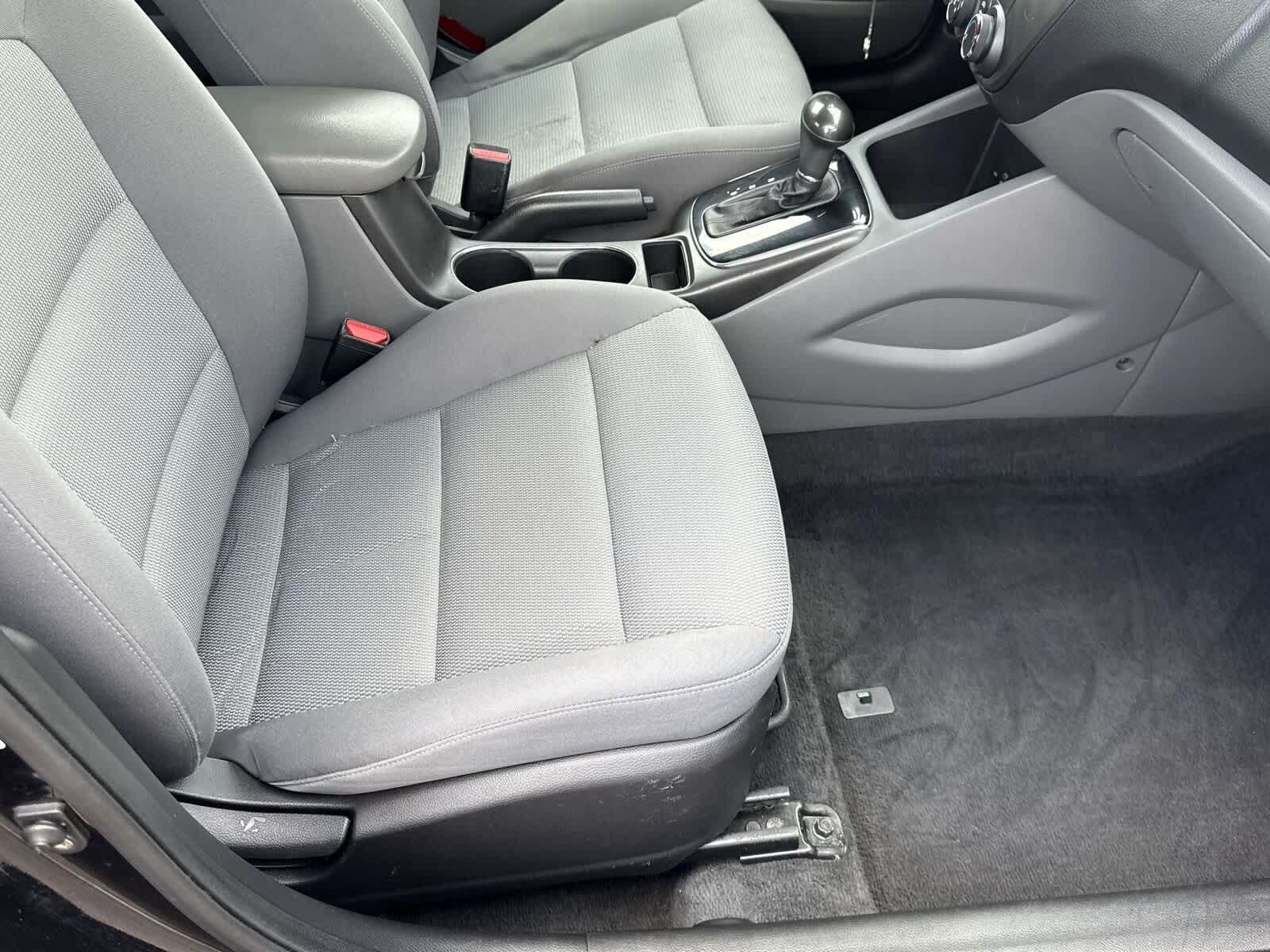 2017 Kia Forte LX 12