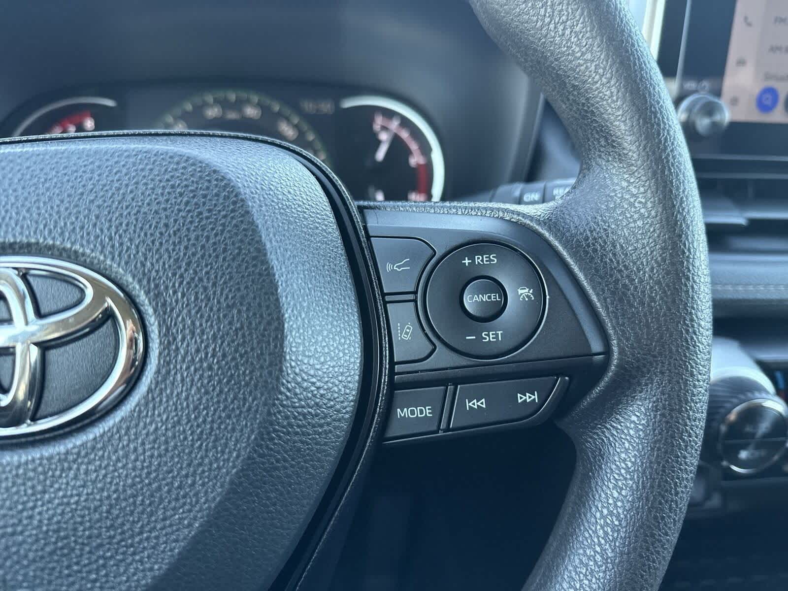 Thumbnail: 2023 Toyota RAV4 - 29