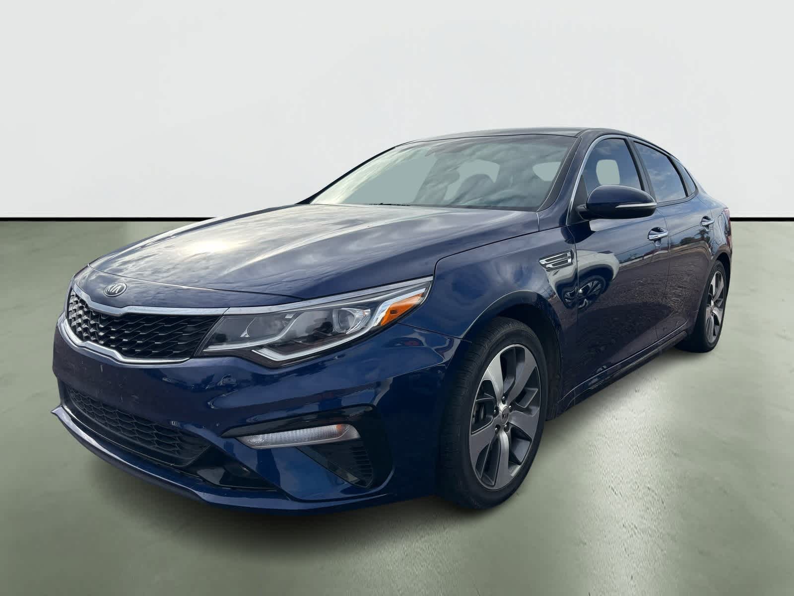 Thumbnail: 2020 Kia Optima - 2