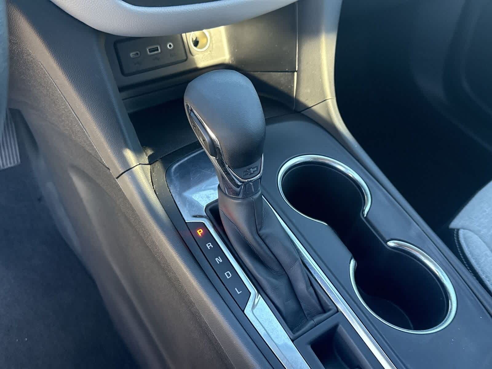 Thumbnail: 2022 Chevrolet Equinox - 24