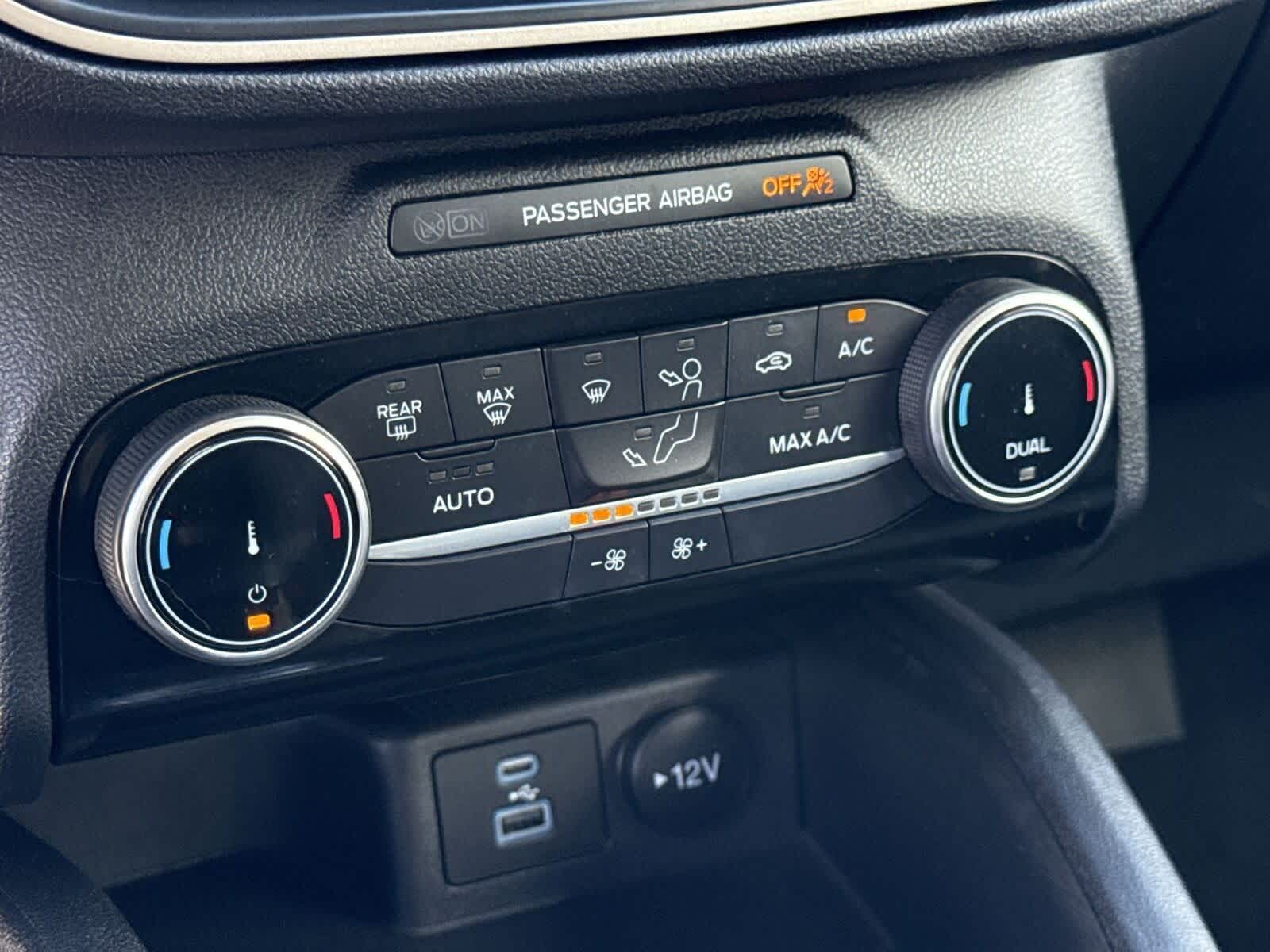 Thumbnail: 2022 Ford Escape - 22