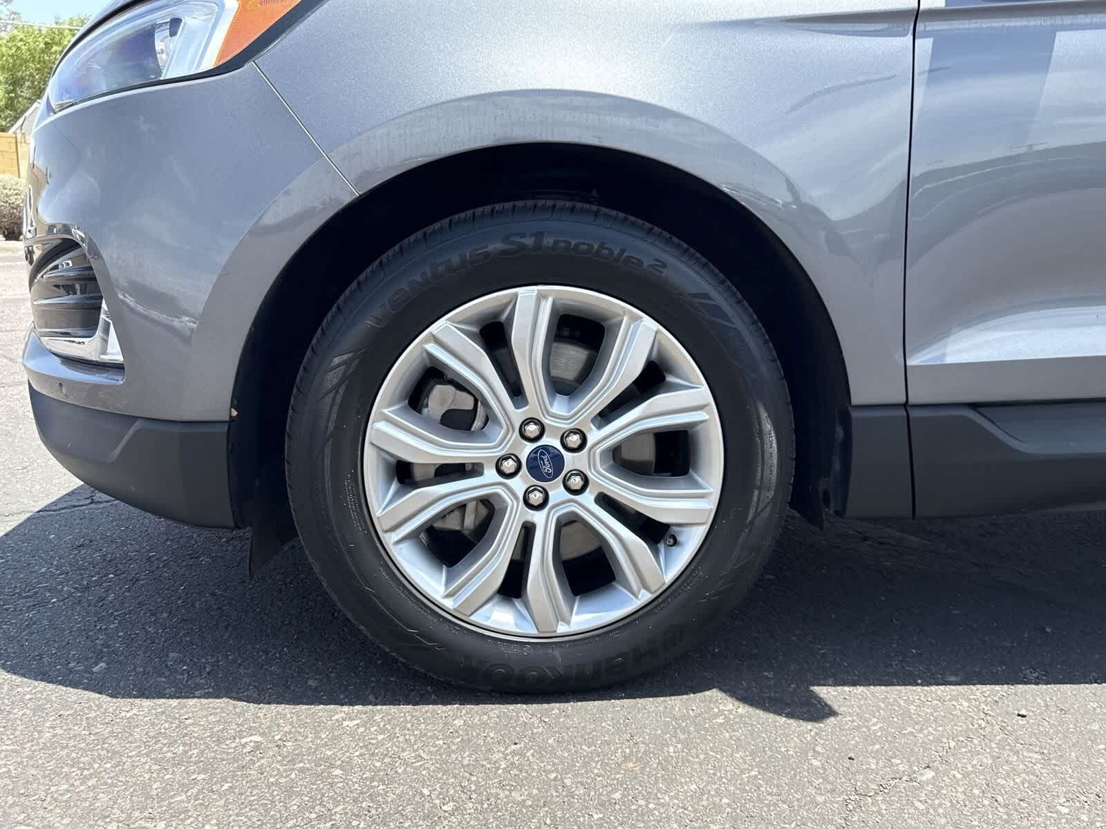 Thumbnail: 2022 Ford Edge - 10