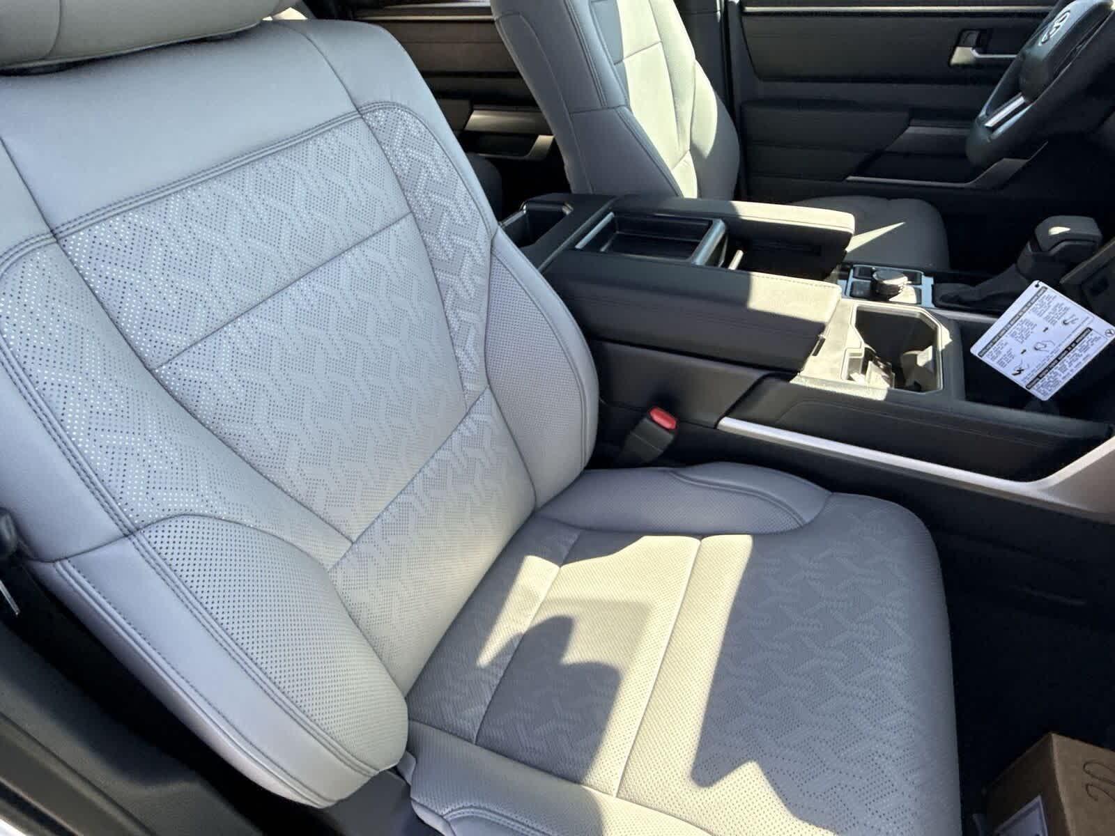 Thumbnail: 2025 Toyota Tundra - 12