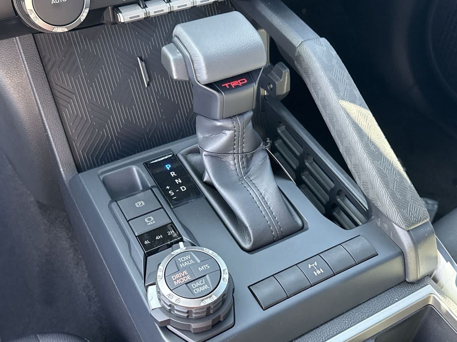 Thumbnail: 2025 Toyota Tacoma - 25