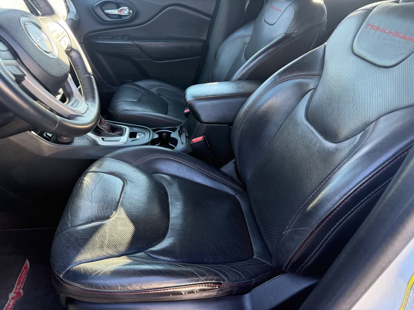 Thumbnail: 2016 Jeep Cherokee - 20