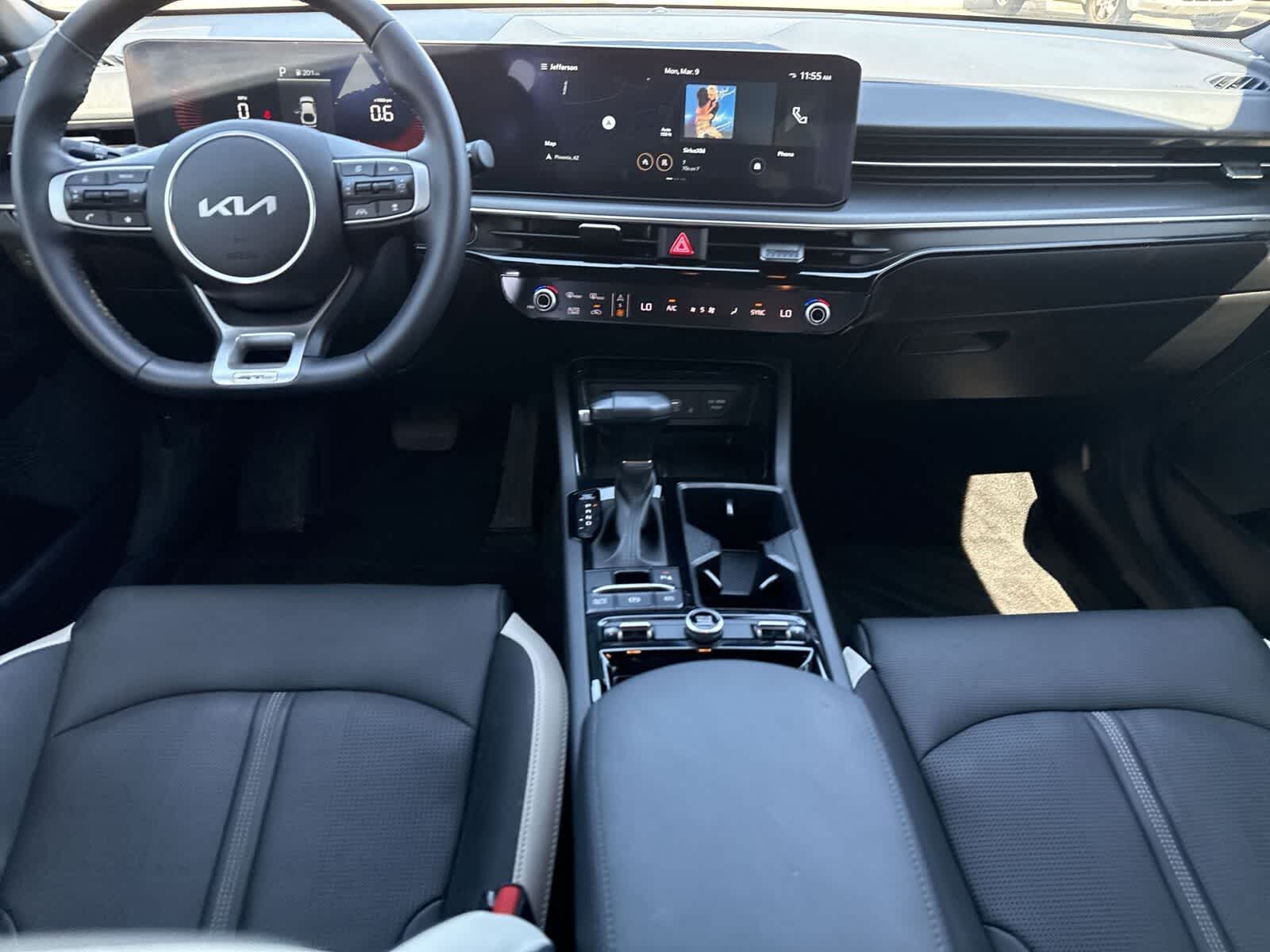 Thumbnail: 2025 Kia K5 - 15