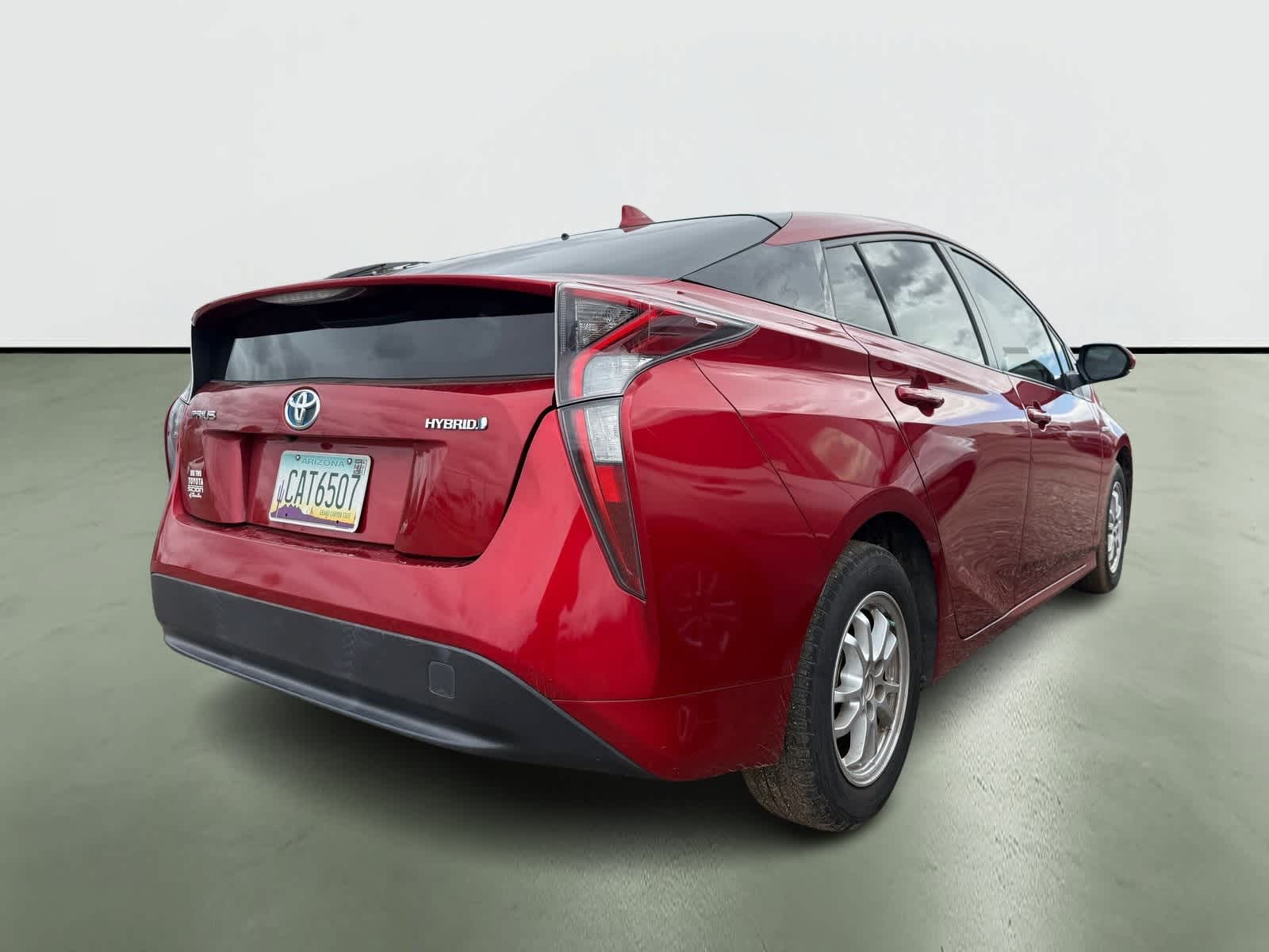 Thumbnail: 2016 Toyota Prius - 3