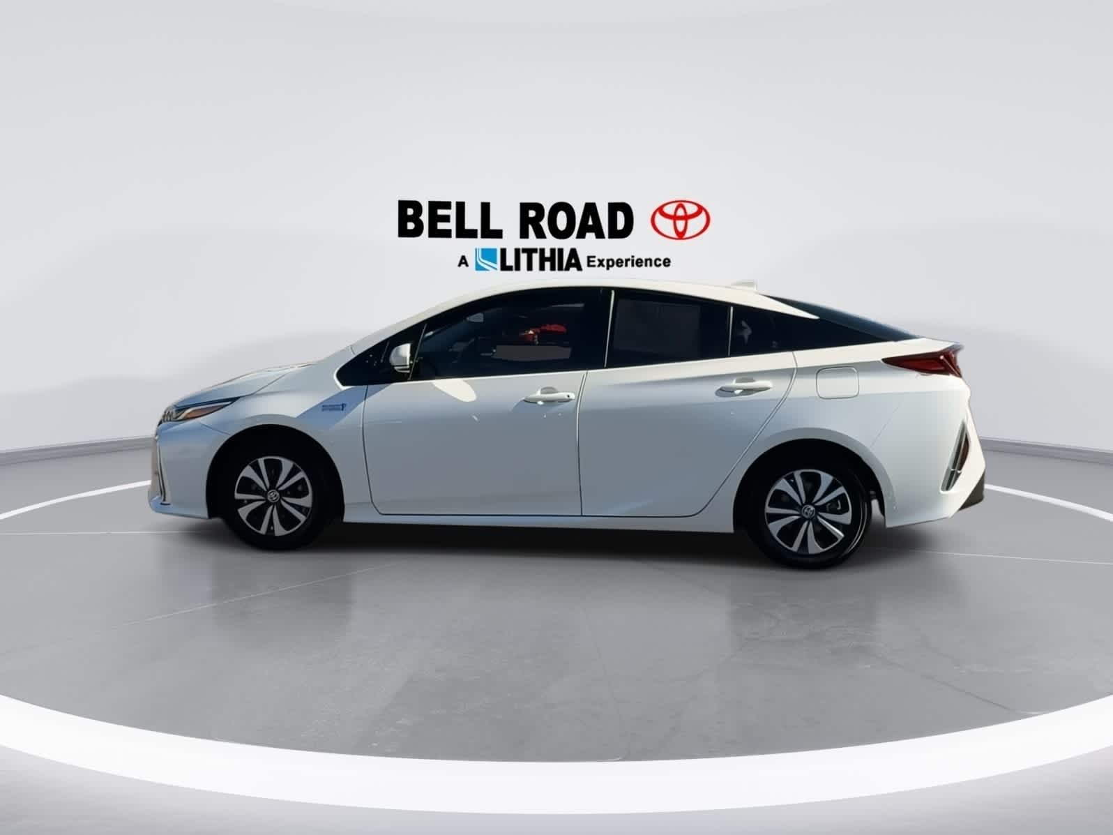 Thumbnail: 2017 Toyota Prius Prime - 5