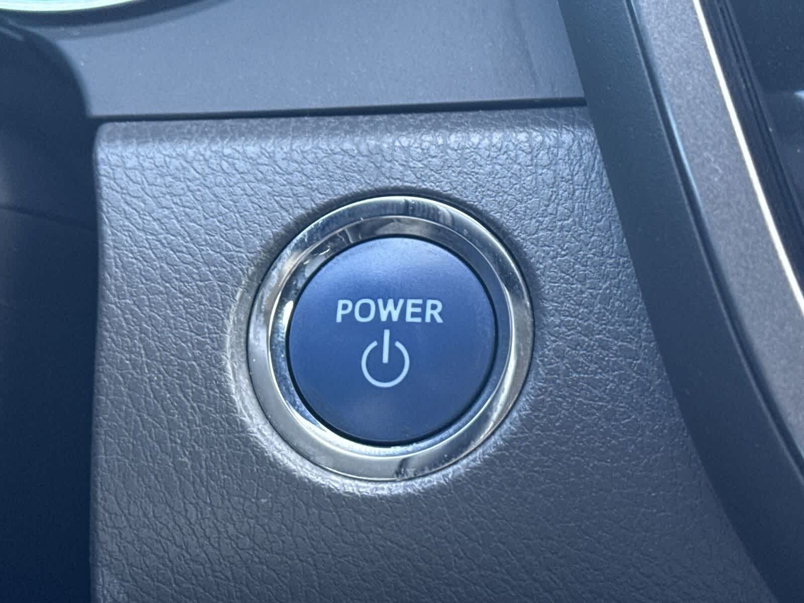 Thumbnail: 2019 Toyota Camry - 23