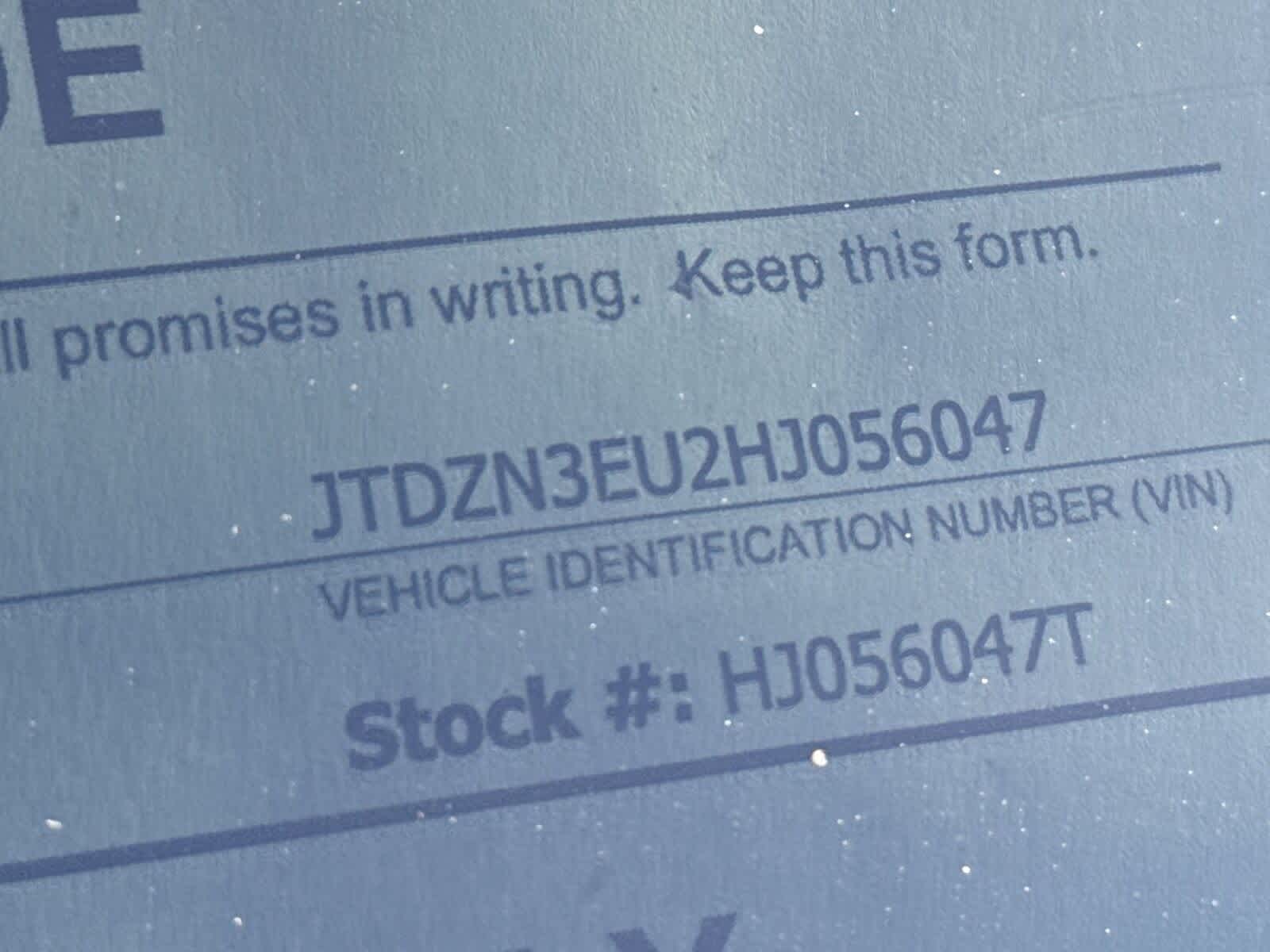 Thumbnail: 2017 Toyota Prius v - 34