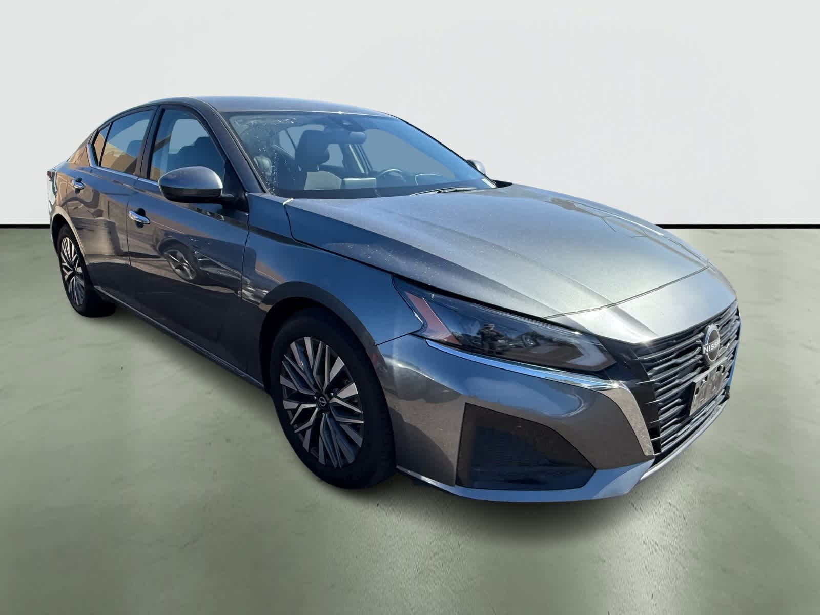 Thumbnail: 2023 Nissan Altima - 5