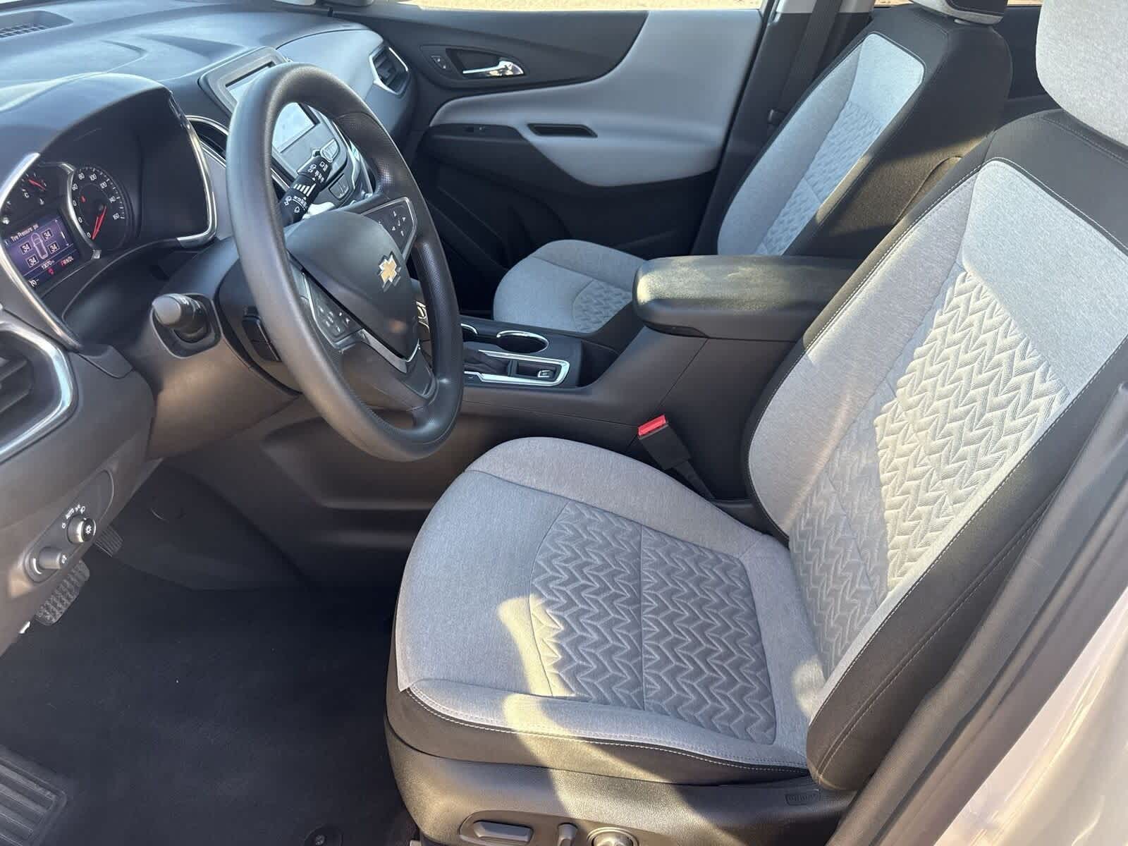 Thumbnail: 2022 Chevrolet Equinox - 17