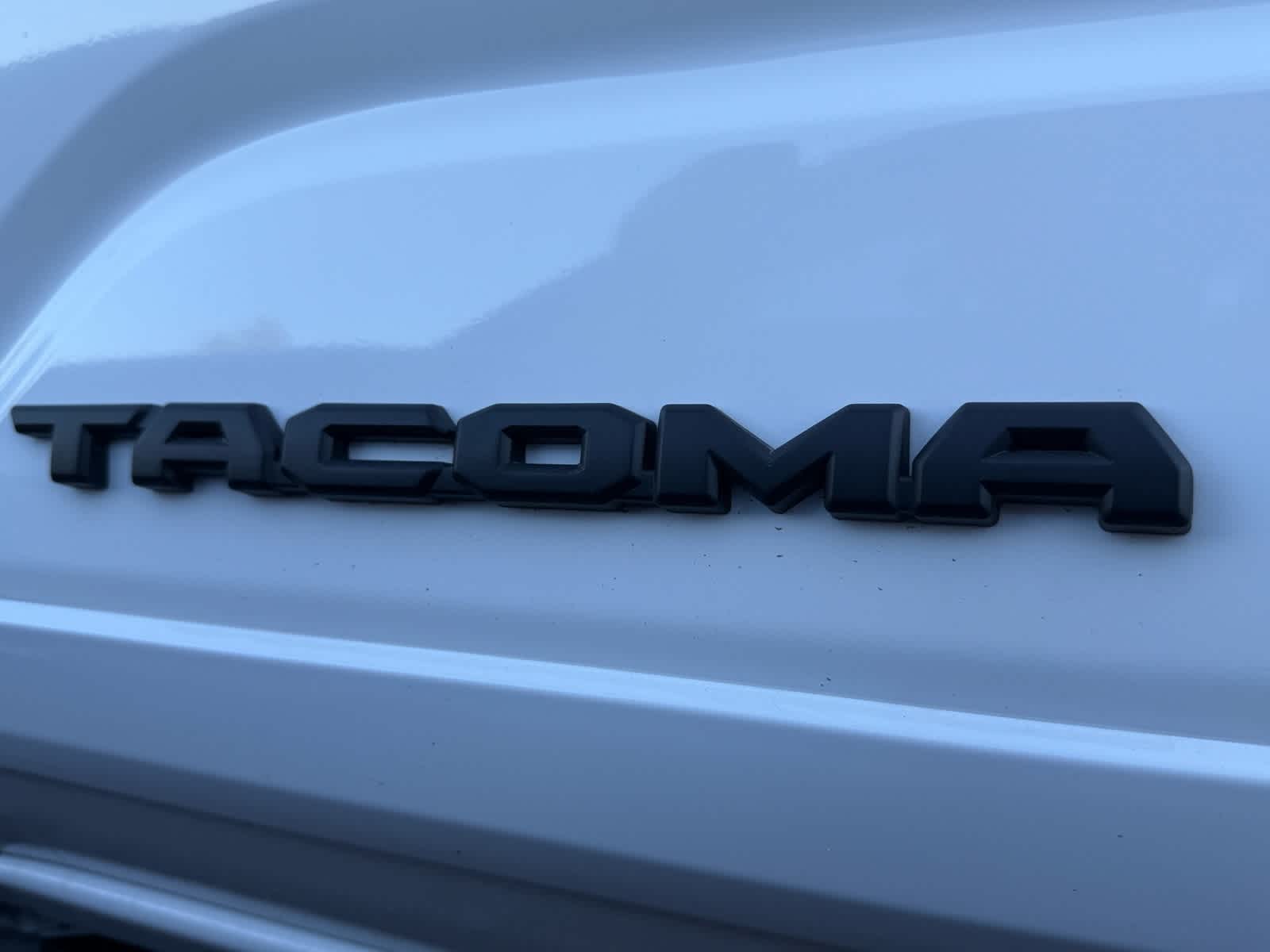 Thumbnail: 2024 Toyota Tacoma - 17