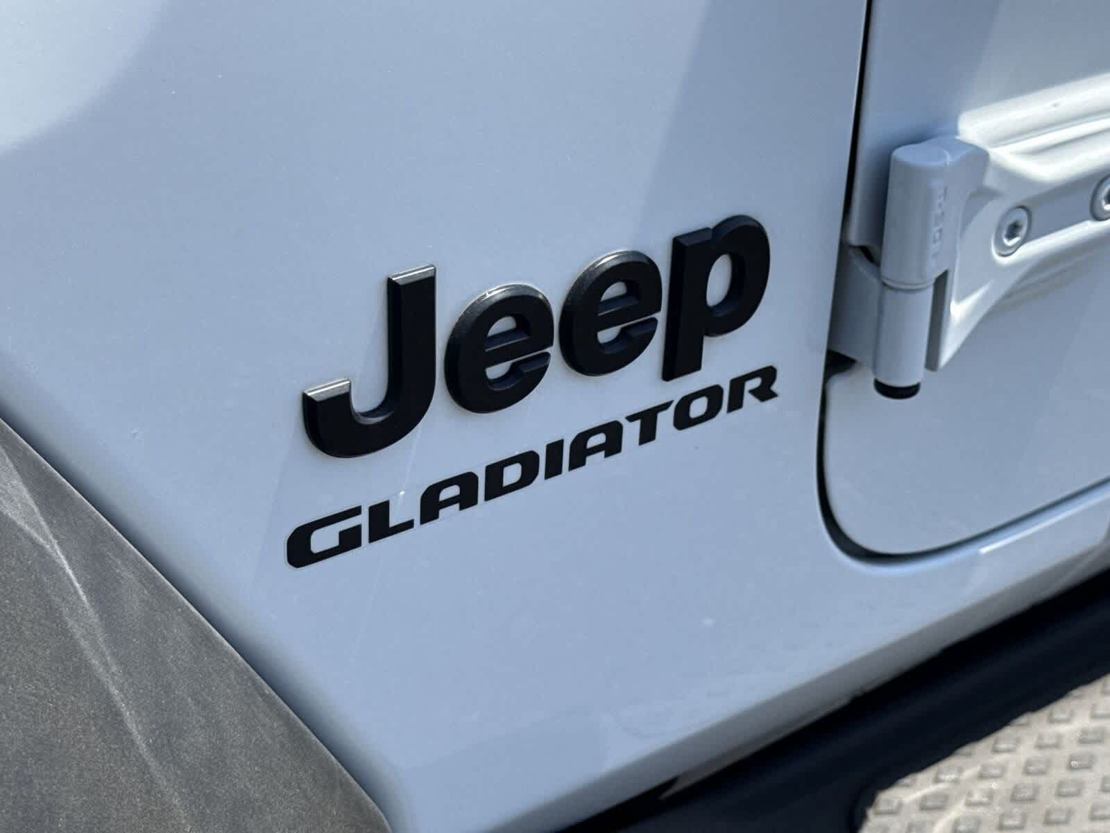 Thumbnail: 2020 Jeep Gladiator - 32