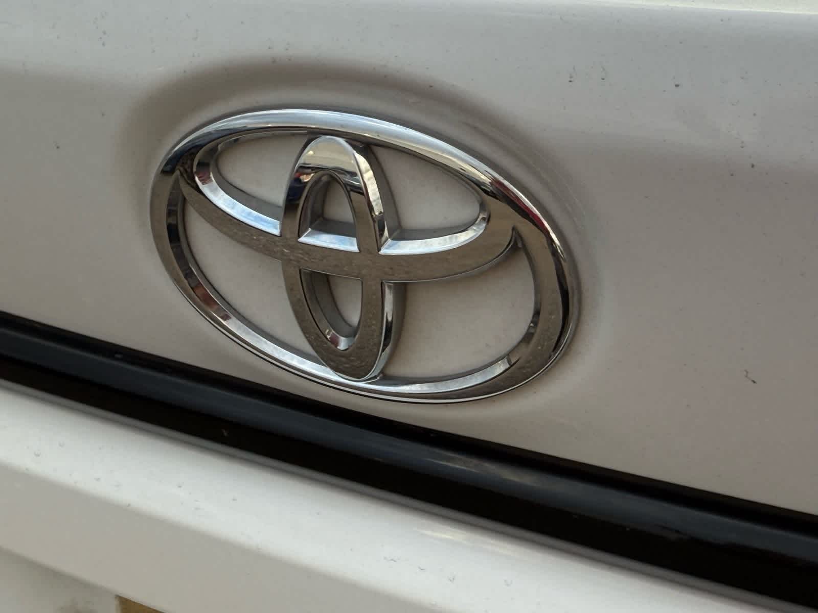 Thumbnail: 2022 Toyota Corolla - 16