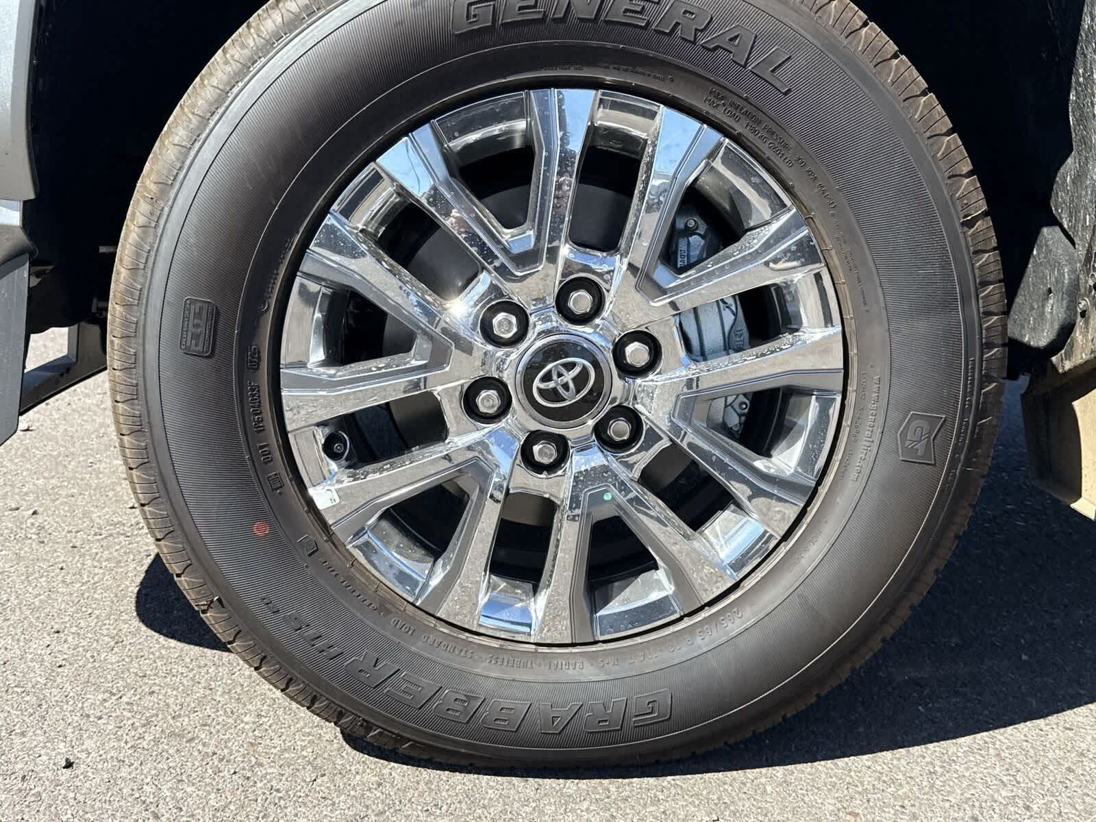 Thumbnail: 2025 Toyota Tacoma - 10