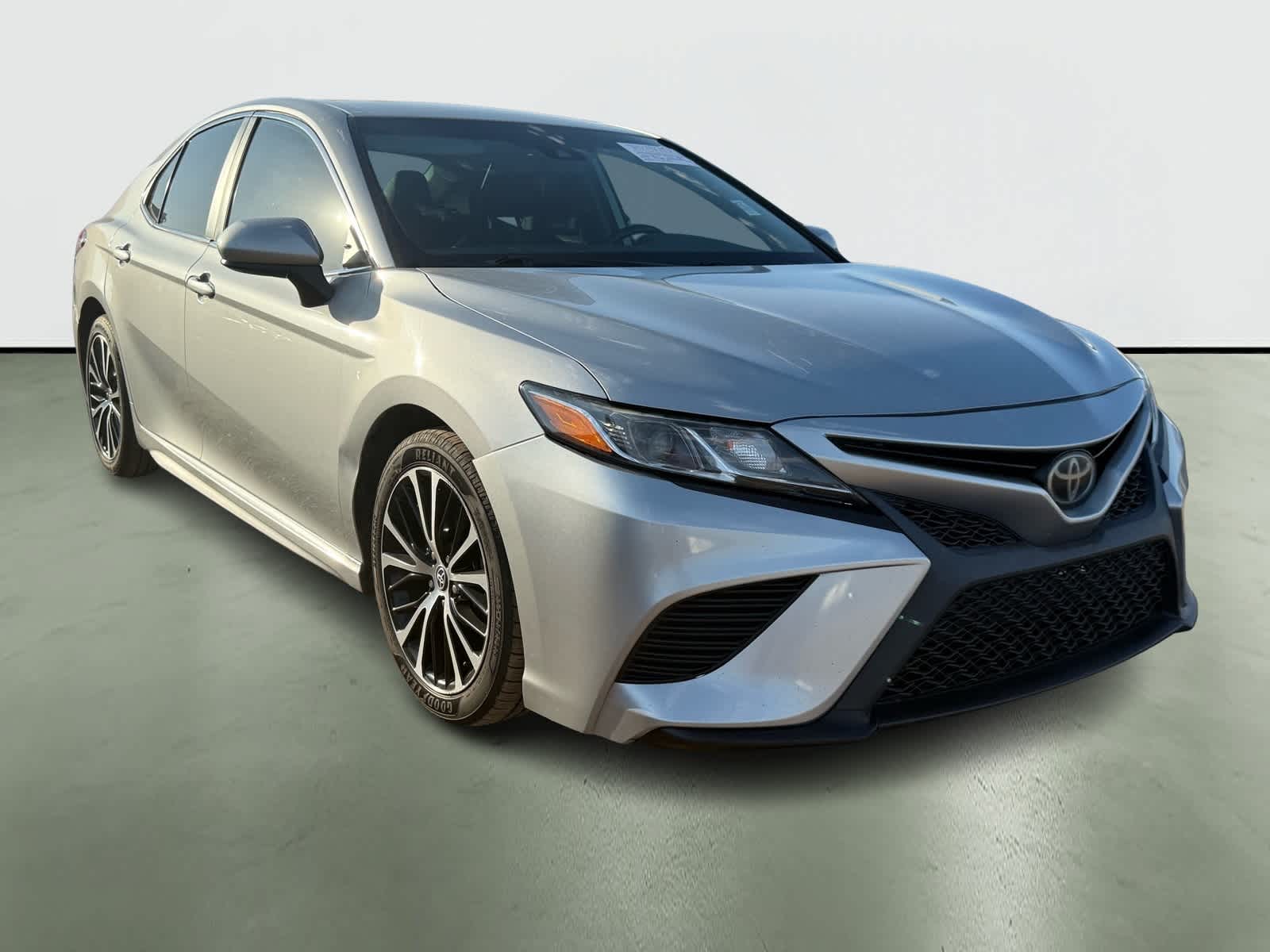 Thumbnail: 2020 Toyota Camry - 5