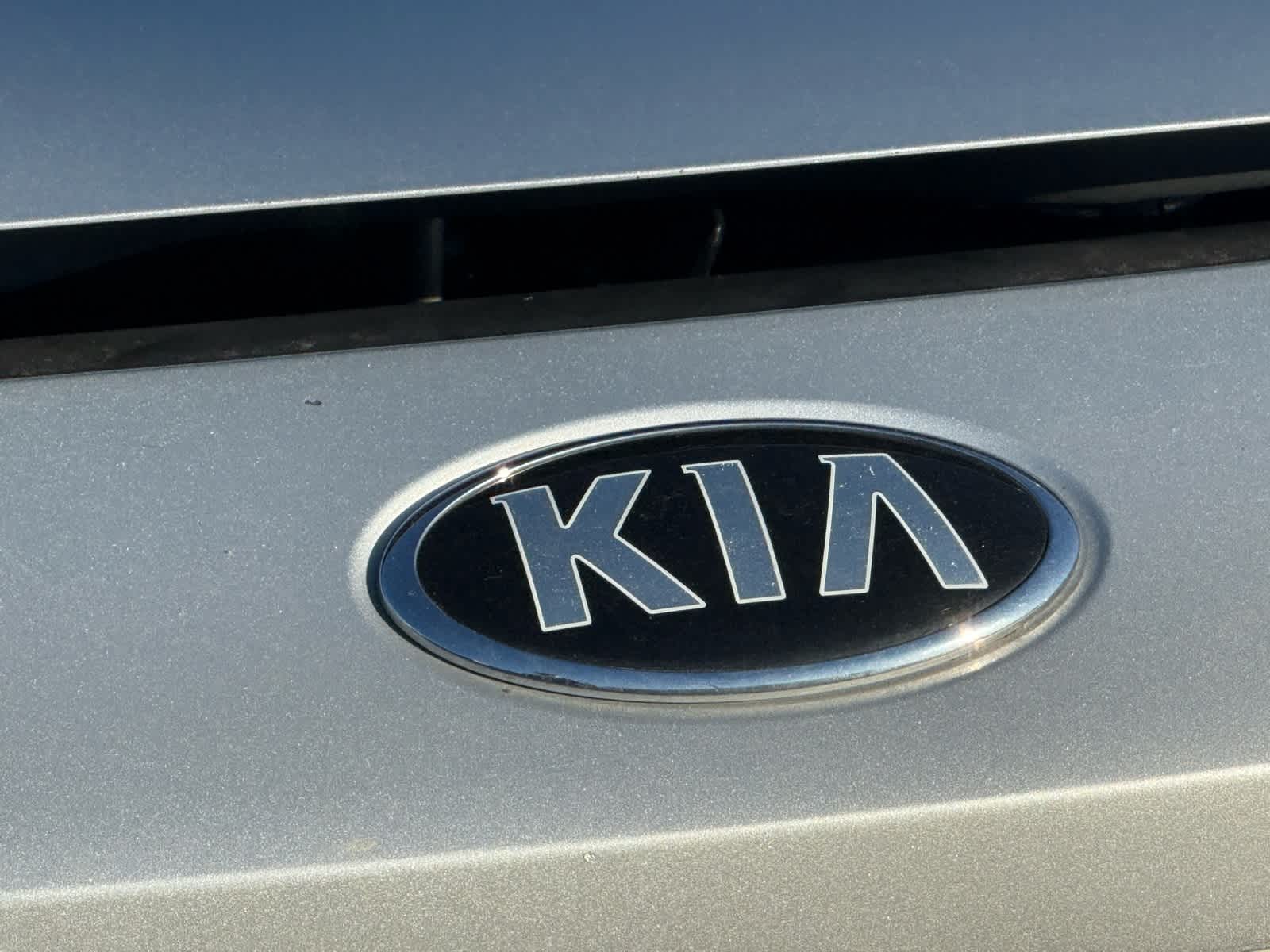 Thumbnail: 2021 Kia Rio - 21
