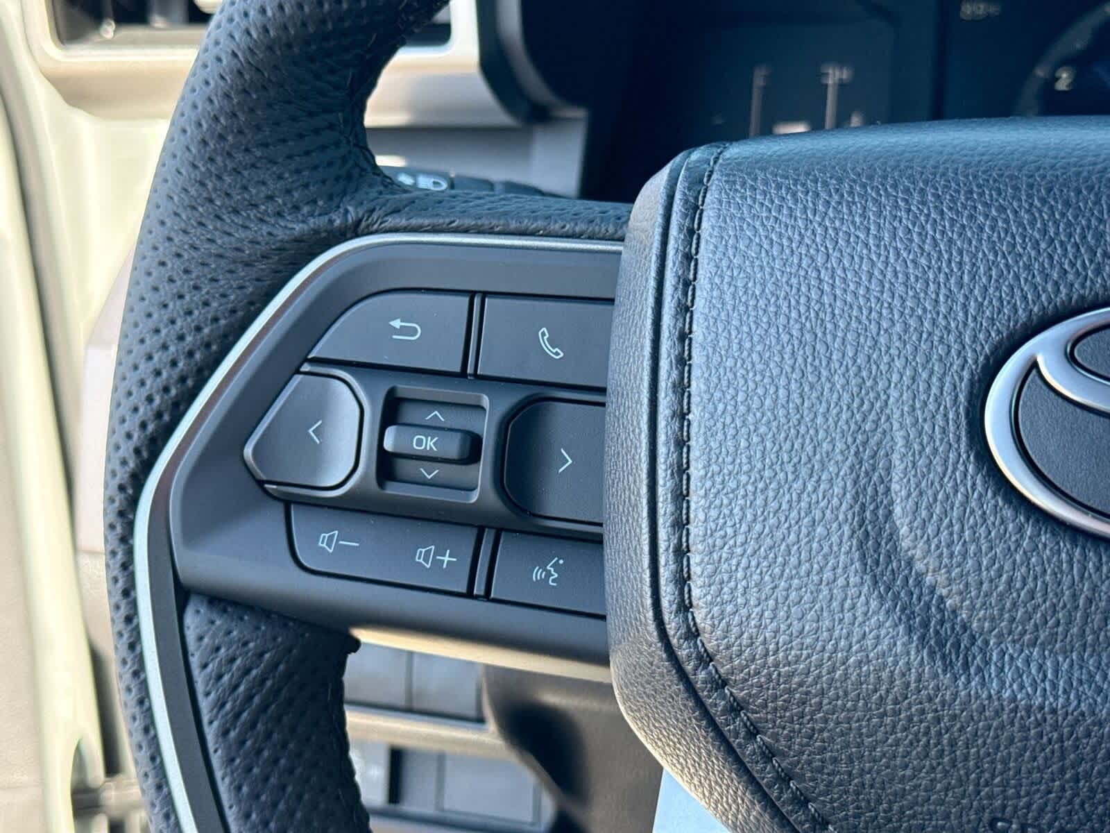 Thumbnail: 2025 Toyota Tacoma - 27