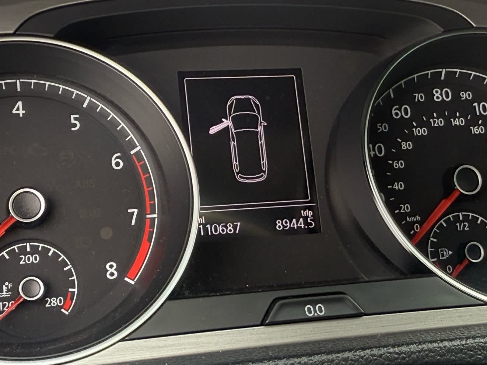Thumbnail: 2016 Volkswagen e-Golf - 7