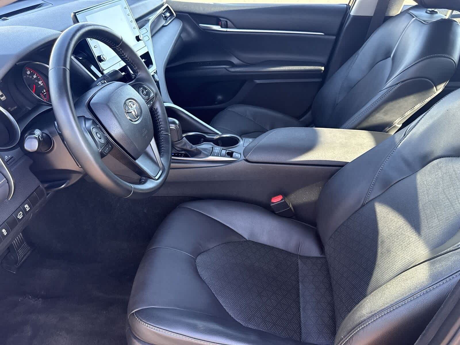 Thumbnail: 2023 Toyota Camry - 17