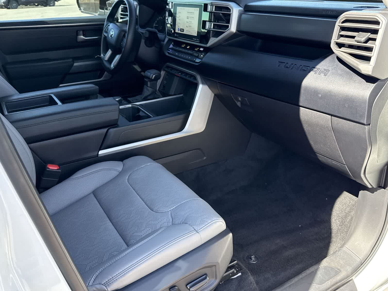 Thumbnail: 2024 Toyota Tundra - 11