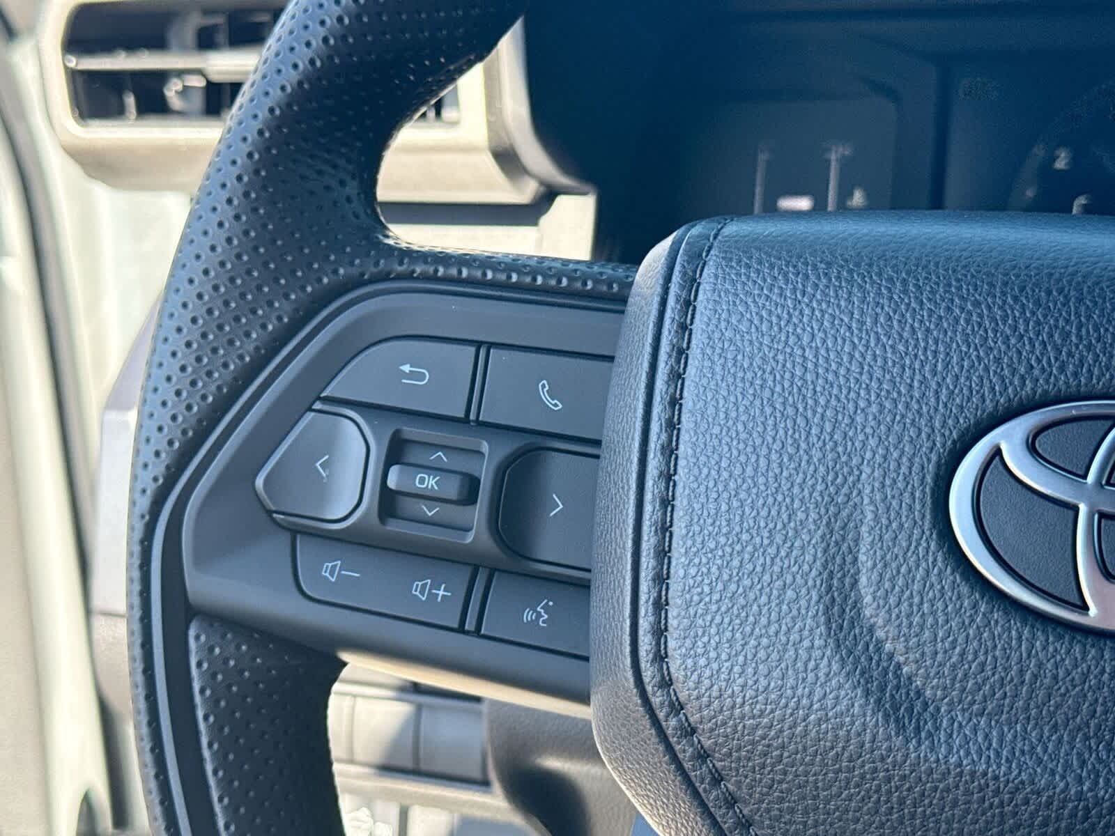 Thumbnail: 2025 Toyota Tacoma - 27