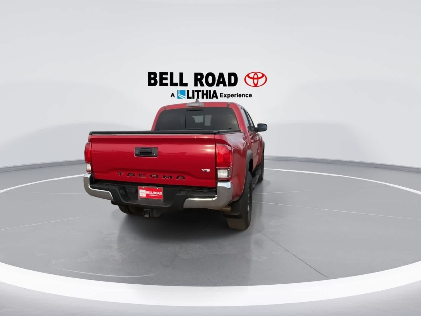 Thumbnail: 2017 Toyota Tacoma - 7