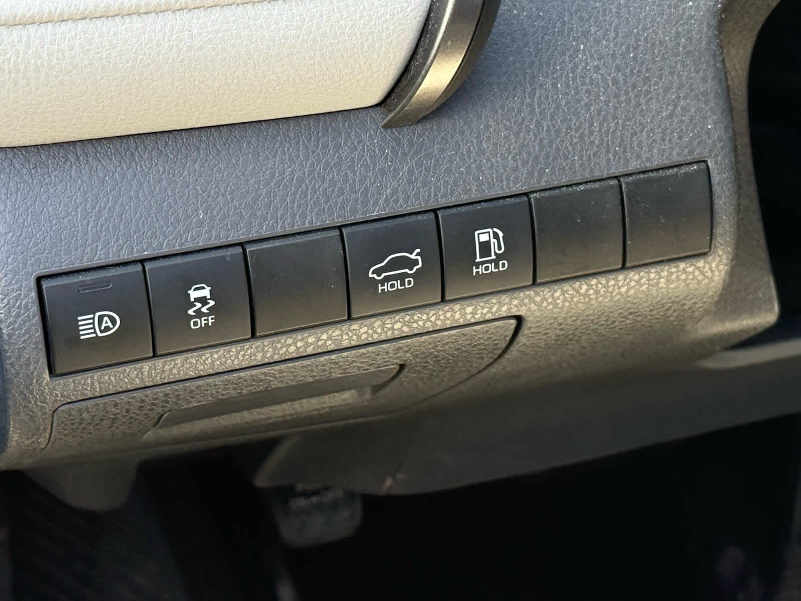 Thumbnail: 2020 Toyota Camry - 13