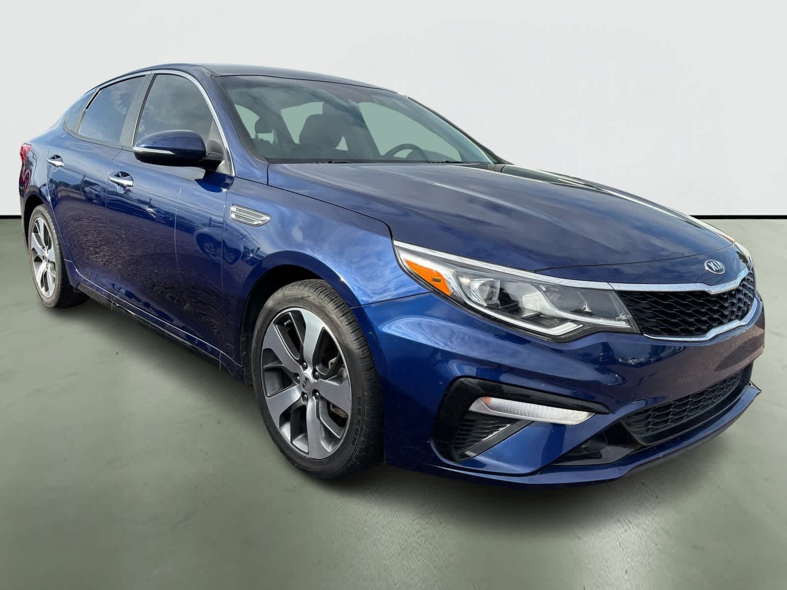 Thumbnail: 2020 Kia Optima - 5