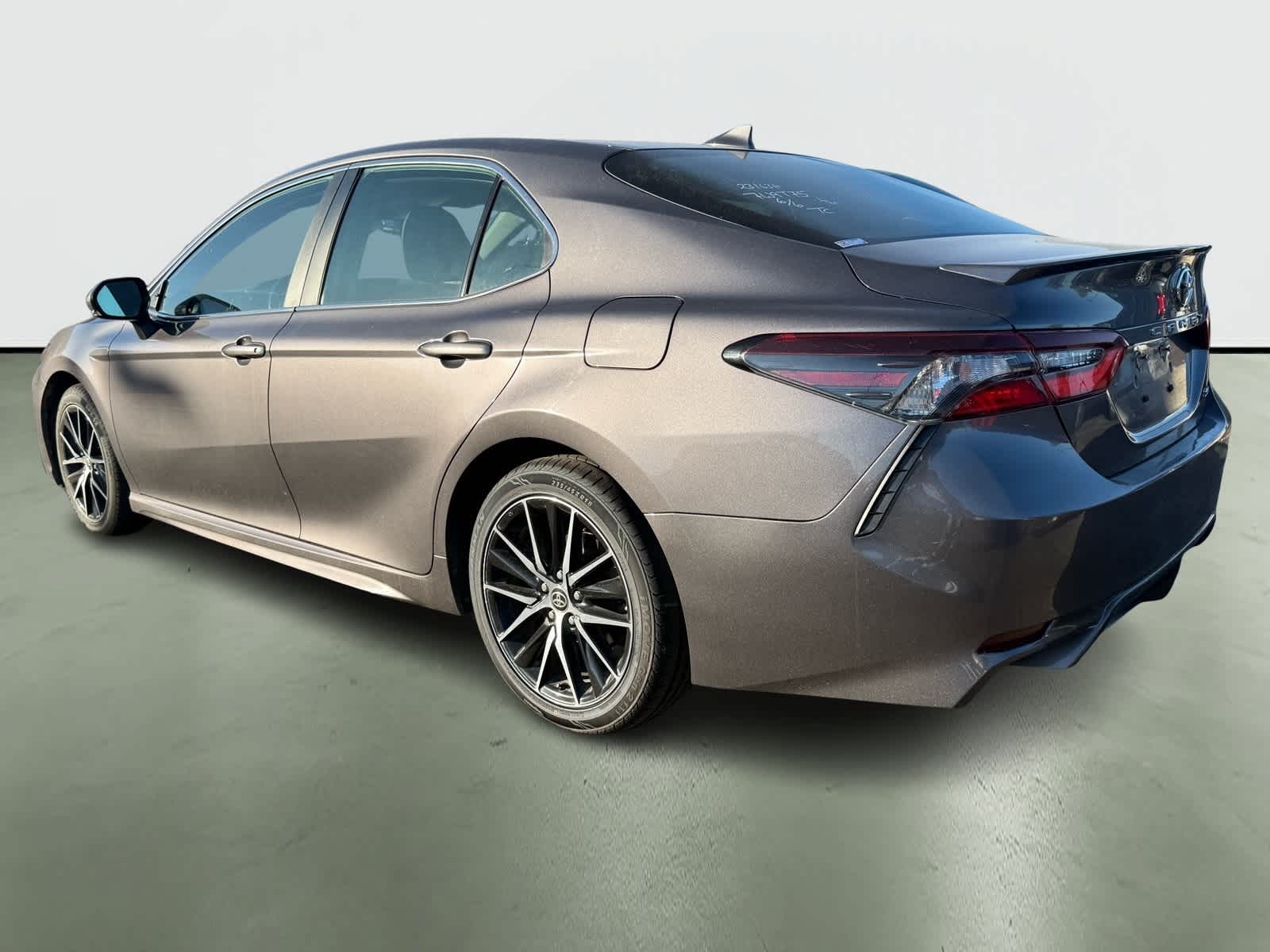 Thumbnail: 2023 Toyota Camry - 3