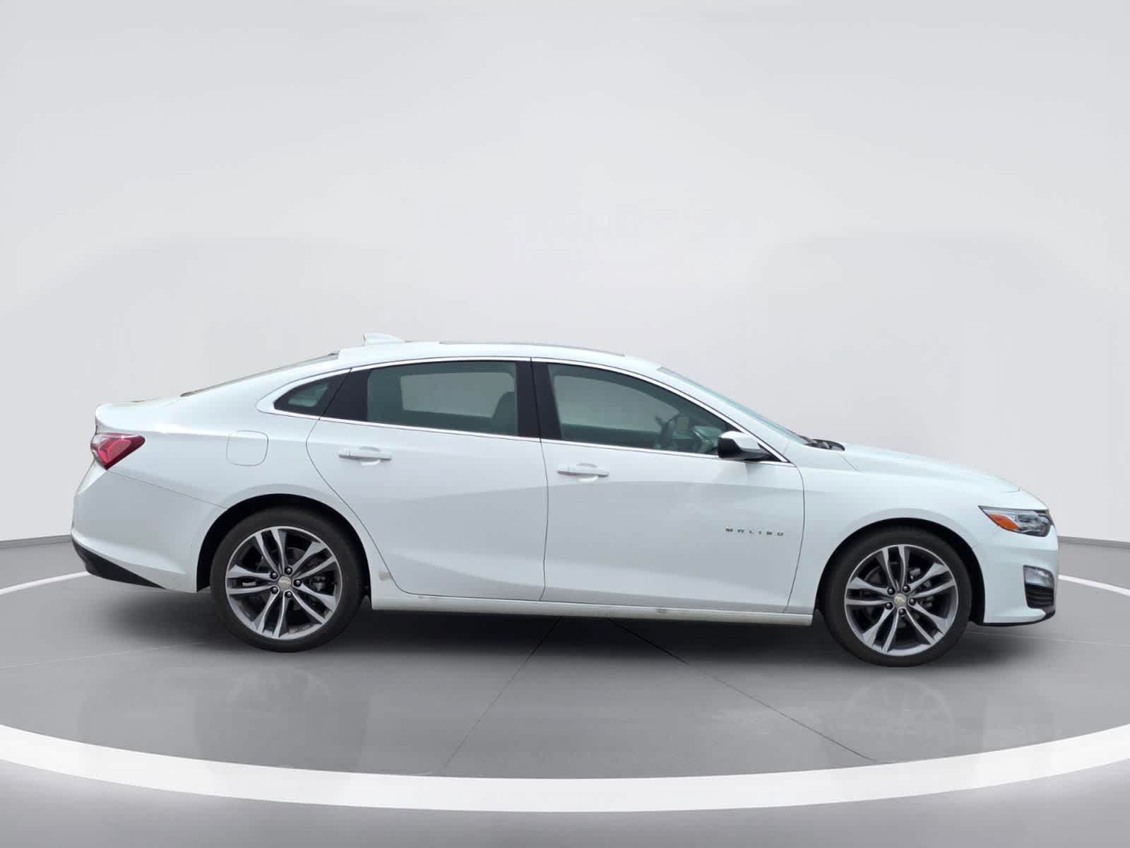 Thumbnail: 2024 Chevrolet Malibu - 6