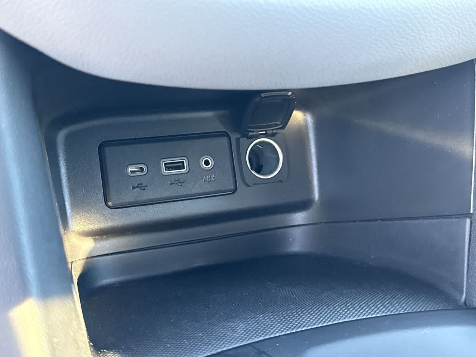 Thumbnail: 2022 Chevrolet Equinox - 23